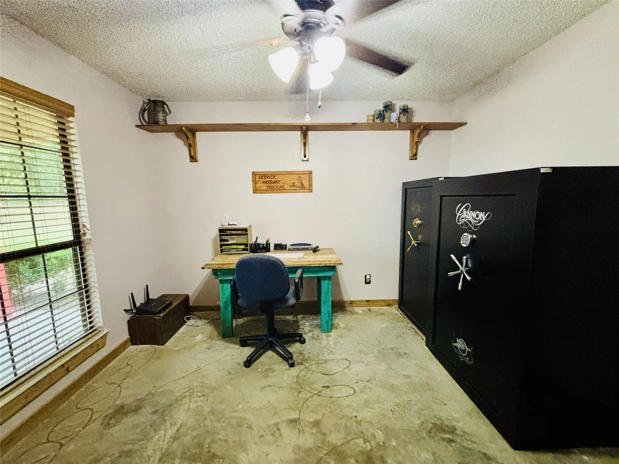 Farm For Sale in Collin County , 18830 Johnson Lane, Farmersville, Texas 75442, 3 Bedroom, 2 Bathroom, 2 Garage spaces, 1,780 Sqft, built in 1986, mls#21399293, Real Estate Agent in Farmersville, Homes For Sale in Collin county, Homes For Sale in Farmersville, Realtor in Farmersville Texas, Real Estate Brokerage Independent Realty Texas, Luminita Cordes Realtor