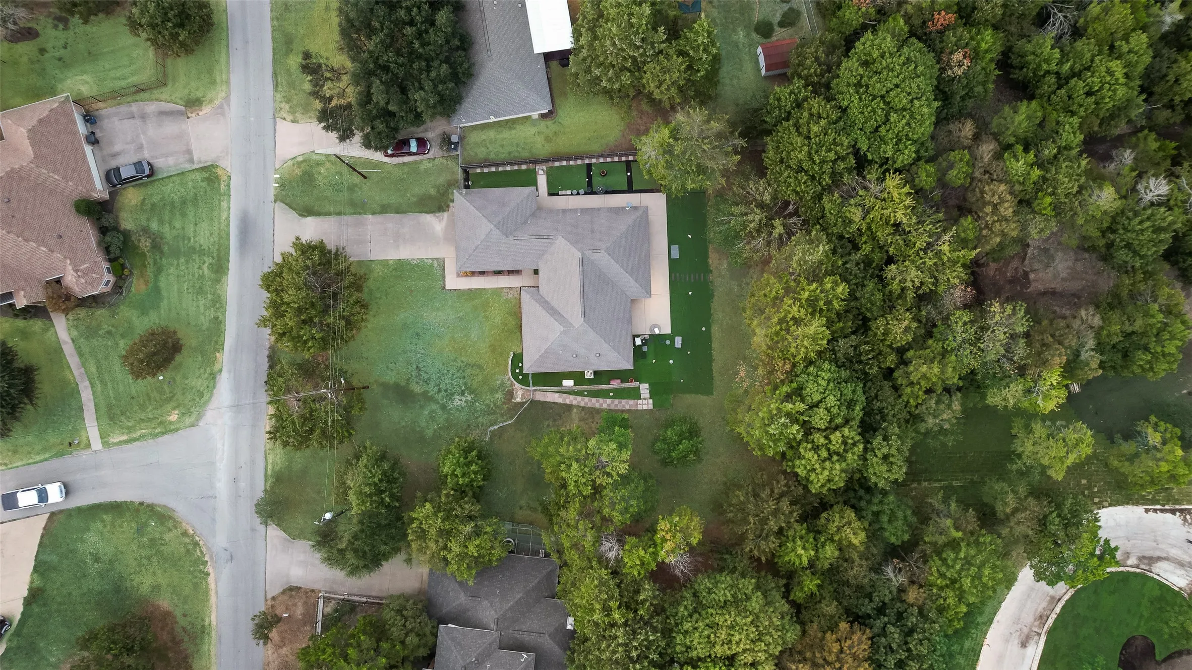 Single Family Residence For Sale in Dallas County , 5120 Cliff Haven Drive, Dallas, Texas 75236, 3 Bedroom, 2 Bathroom, 2 Garage spaces, 1,796 Sqft, built in 1990, mls#21398140, Real Estate Agent in Dallas, Homes For Sale in Dallas county, Homes For Sale in Dallas, Realtor in Dallas Texas, Real Estate Brokerage Independent Realty Texas, Luminita Cordes Realtor