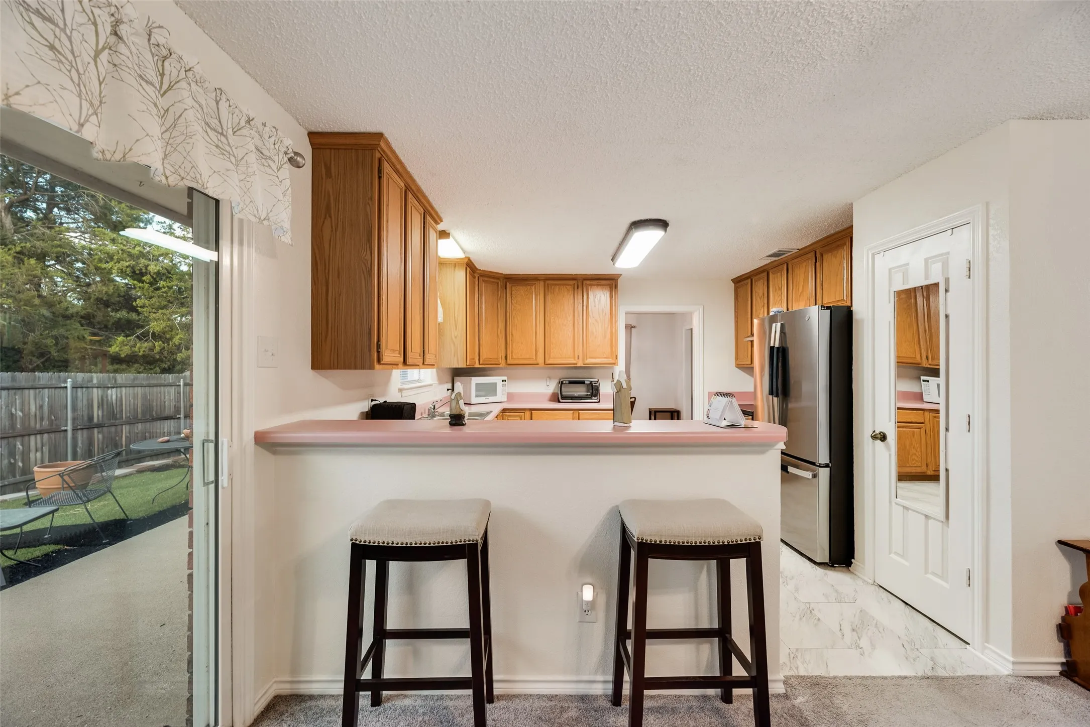 Single Family Residence For Sale in Dallas County , 5120 Cliff Haven Drive, Dallas, Texas 75236, 3 Bedroom, 2 Bathroom, 2 Garage spaces, 1,796 Sqft, built in 1990, mls#21398140, Real Estate Agent in Dallas, Homes For Sale in Dallas county, Homes For Sale in Dallas, Realtor in Dallas Texas, Real Estate Brokerage Independent Realty Texas, Luminita Cordes Realtor