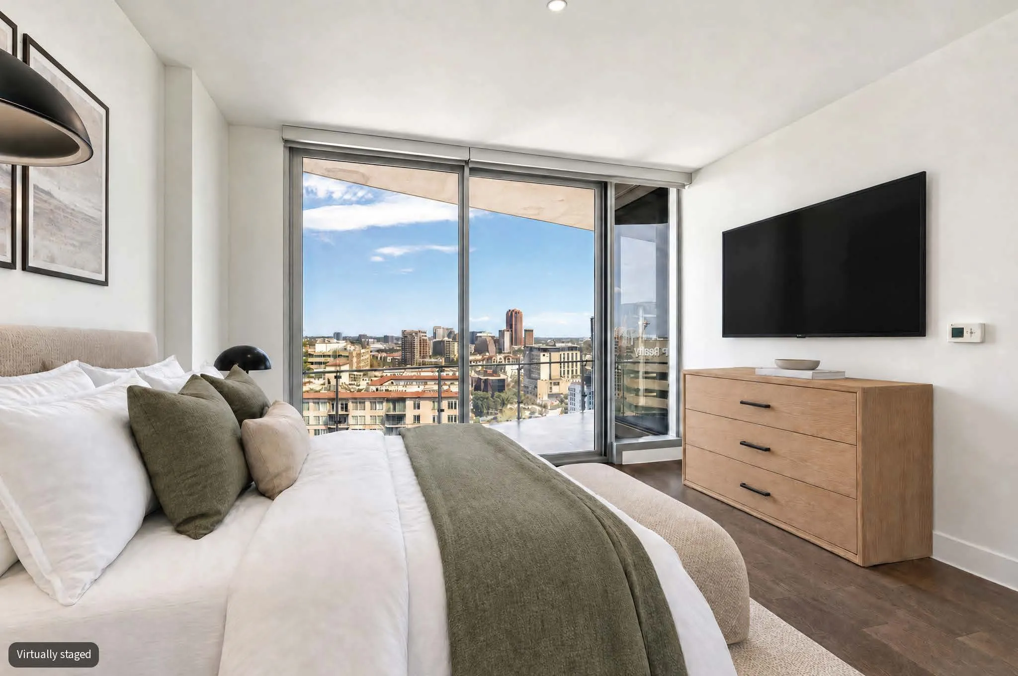 Condominium For Sale in Dallas County , 3130 N Harwood Street 1905, Dallas, Texas 75201, 2 Bedroom, 3 Bathroom, 2 Garage spaces, 1,527 Sqft, built in 2018, mls#21400881, Real Estate Agent in Dallas, Homes For Sale in Dallas county, Homes For Sale in Dallas, Realtor in Dallas Texas, Real Estate Brokerage Independent Realty Texas, Luminita Cordes Realtor