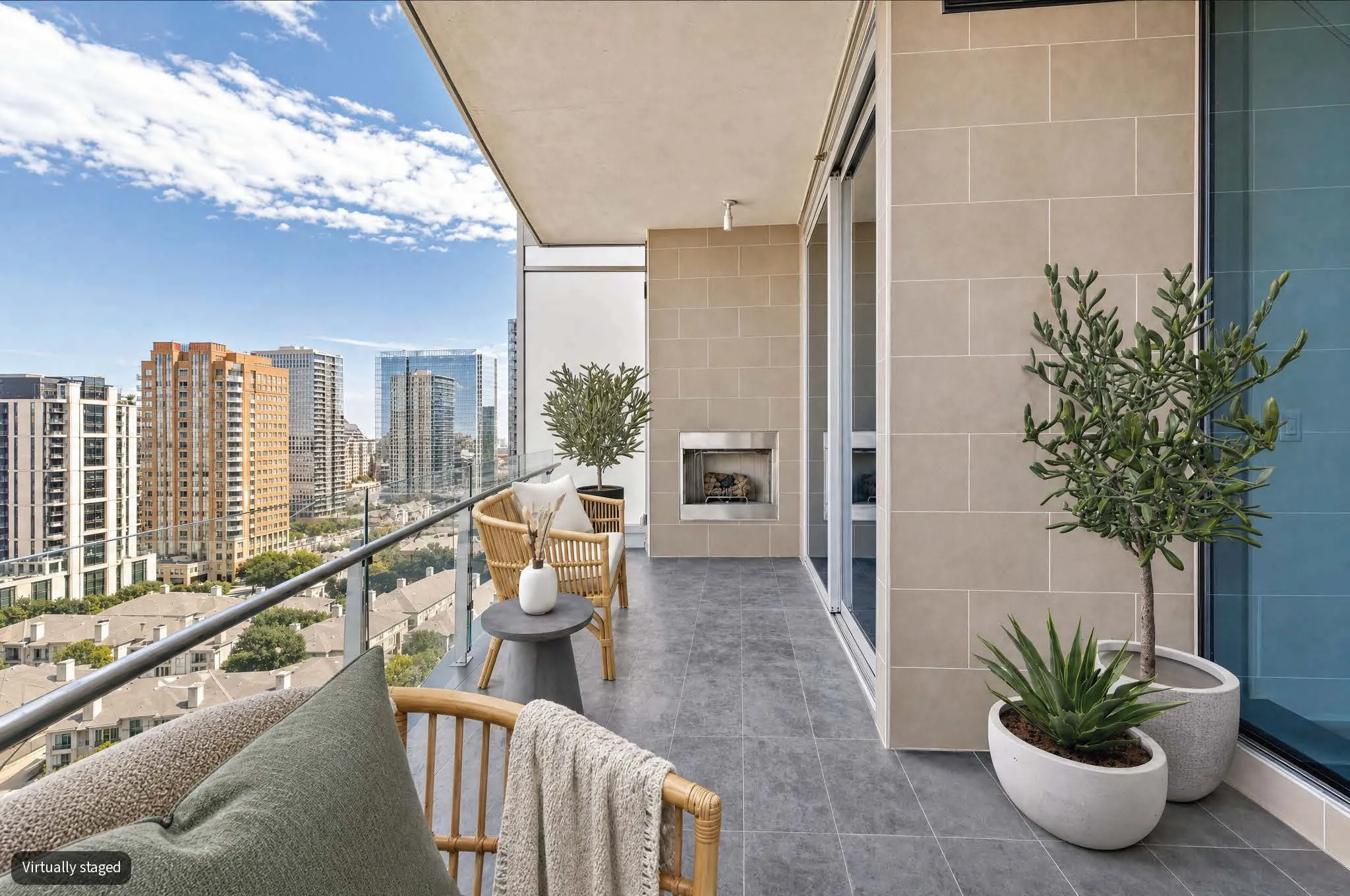 Condominium For Sale in Dallas County , 3130 N Harwood Street 1905, Dallas, Texas 75201, 2 Bedroom, 3 Bathroom, 2 Garage spaces, 1,527 Sqft, built in 2018, mls#21400881, Real Estate Agent in Dallas, Homes For Sale in Dallas county, Homes For Sale in Dallas, Realtor in Dallas Texas, Real Estate Brokerage Independent Realty Texas, Luminita Cordes Realtor