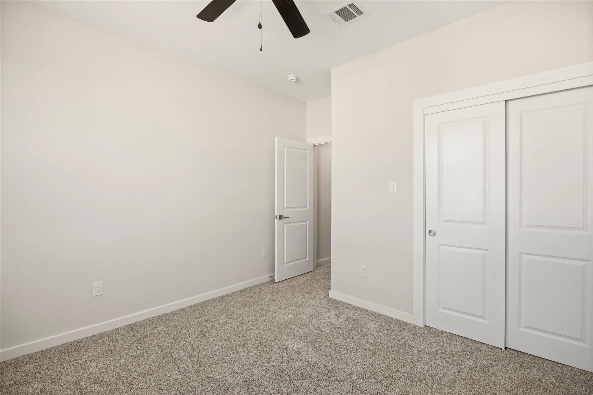 Single Family Residence For Sale in Erath County , 537 Galt Drive, Stephenville, Texas 76401, 3 Bedroom, 3 Bathroom, 1 Garage spaces, 1,490 Sqft, built in 2025, mls#21401216, Real Estate Agent in Stephenville, Homes For Sale in Erath county, Homes For Sale in Stephenville, Realtor in Stephenville Texas, Real Estate Brokerage Independent Realty Texas, Luminita Cordes Realtor