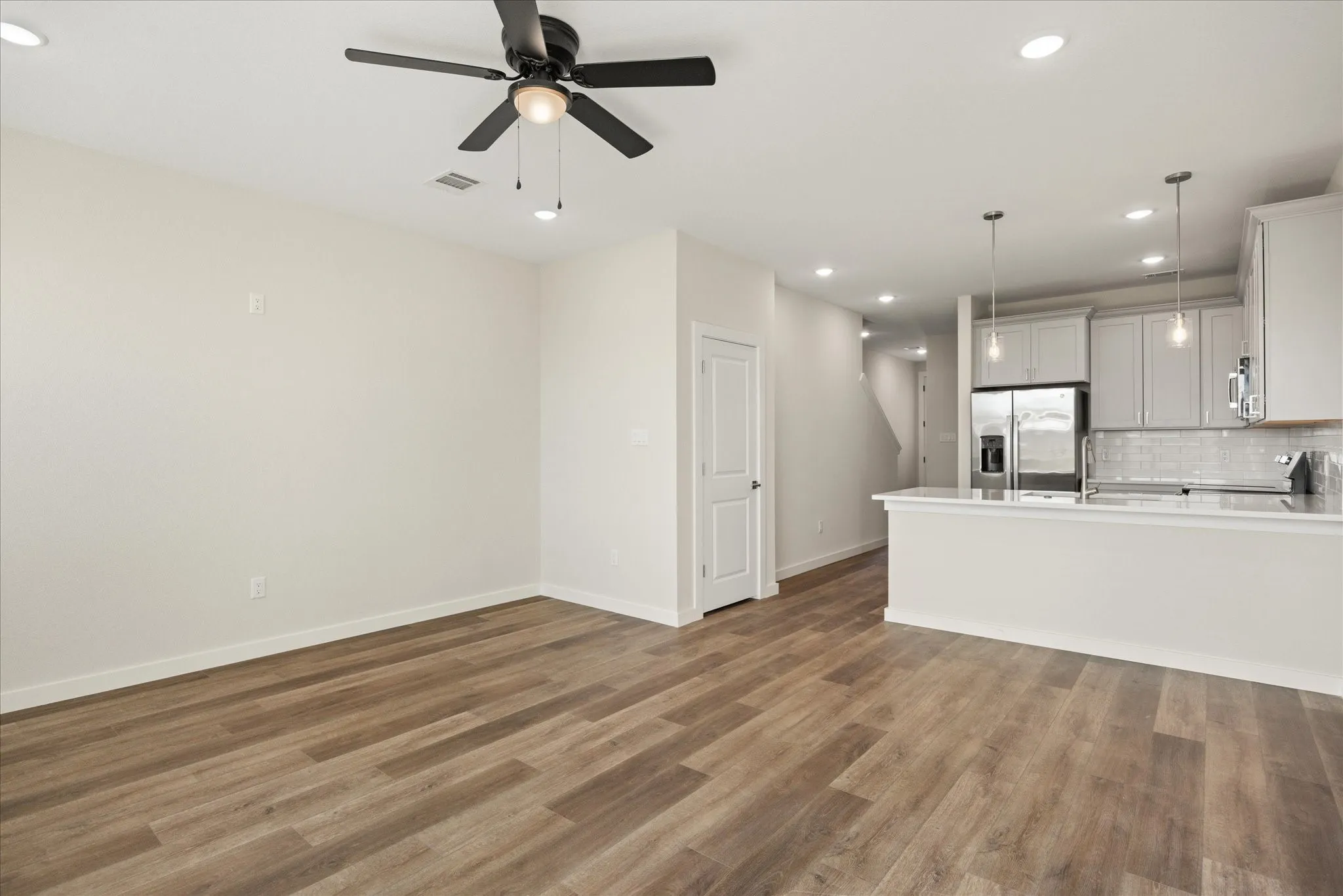 Single Family Residence For Sale in Erath County , 537 Galt Drive, Stephenville, Texas 76401, 3 Bedroom, 3 Bathroom, 1 Garage spaces, 1,490 Sqft, built in 2025, mls#21401216, Real Estate Agent in Stephenville, Homes For Sale in Erath county, Homes For Sale in Stephenville, Realtor in Stephenville Texas, Real Estate Brokerage Independent Realty Texas, Luminita Cordes Realtor