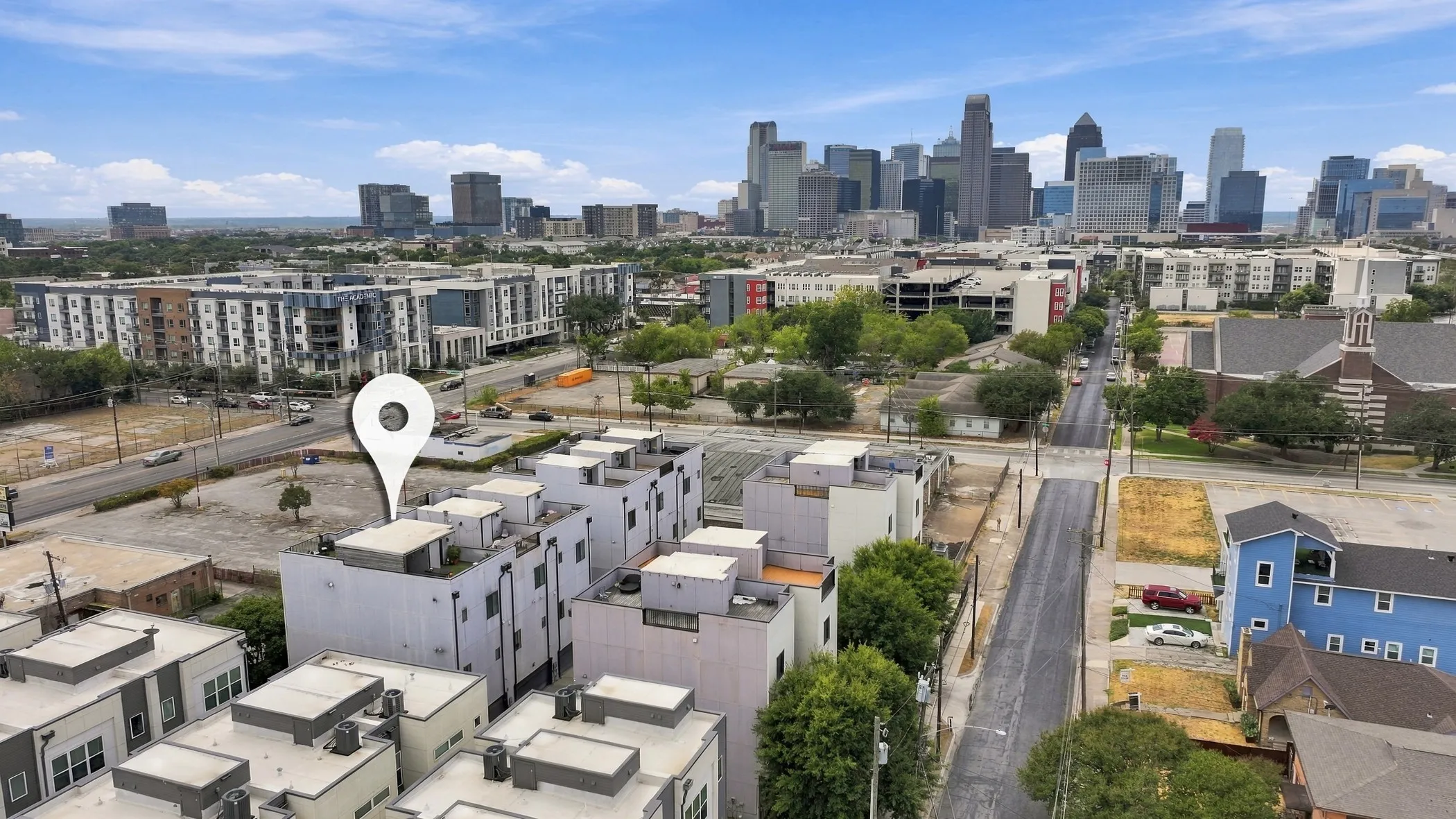 Condominium For Sale in Dallas County , 3816 Roseland Avenue D300, Dallas, Texas 75204, 3 Bedroom, 4 Bathroom, 2 Garage spaces, 2,350 Sqft, built in 2015, mls#21394142, Real Estate Agent in Dallas, Homes For Sale in Dallas county, Homes For Sale in Dallas, Realtor in Dallas Texas, Real Estate Brokerage Independent Realty Texas, Luminita Cordes Realtor