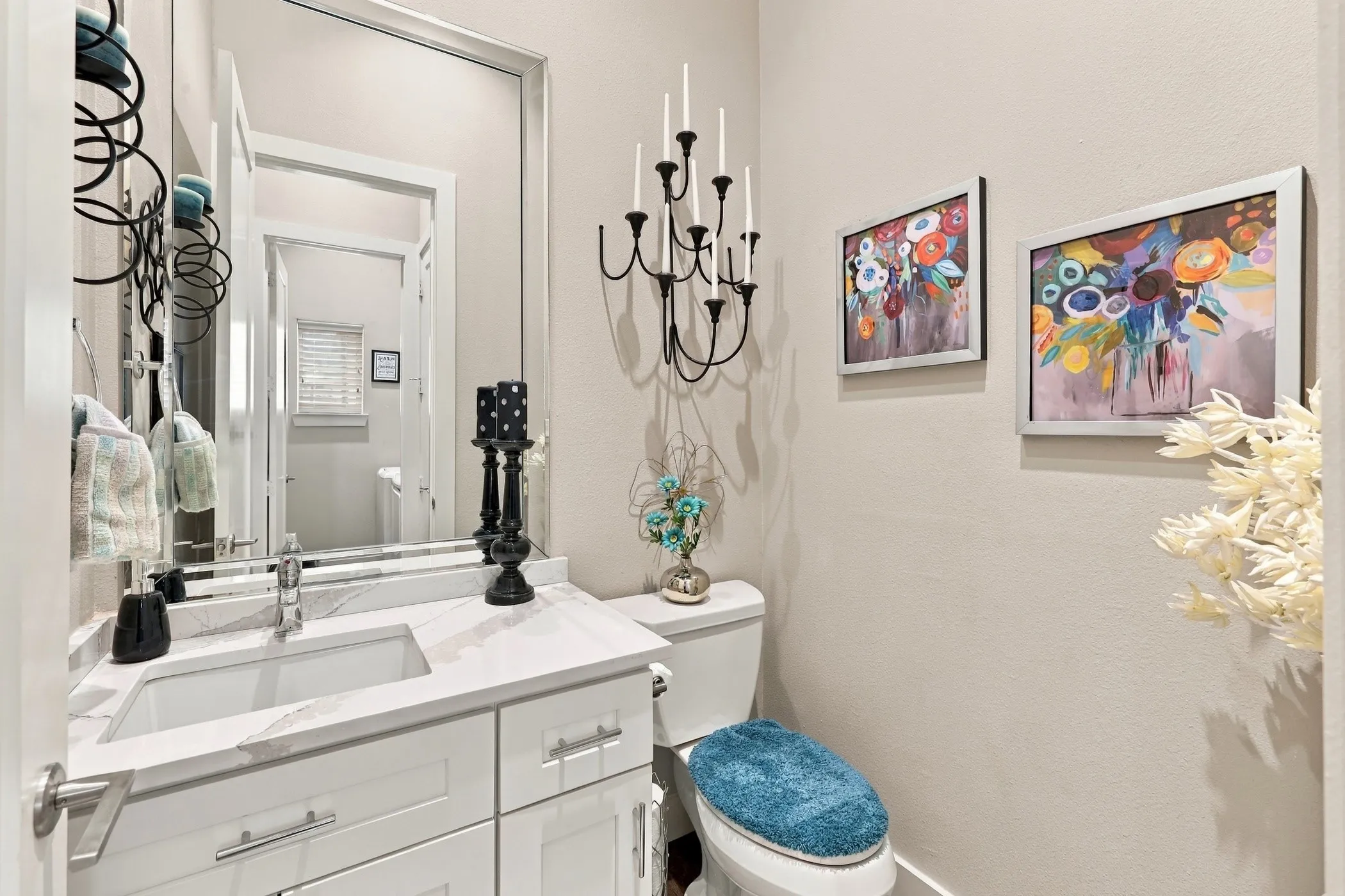 Condominium For Sale in Dallas County , 3816 Roseland Avenue D300, Dallas, Texas 75204, 3 Bedroom, 4 Bathroom, 2 Garage spaces, 2,350 Sqft, built in 2015, mls#21394142, Real Estate Agent in Dallas, Homes For Sale in Dallas county, Homes For Sale in Dallas, Realtor in Dallas Texas, Real Estate Brokerage Independent Realty Texas, Luminita Cordes Realtor