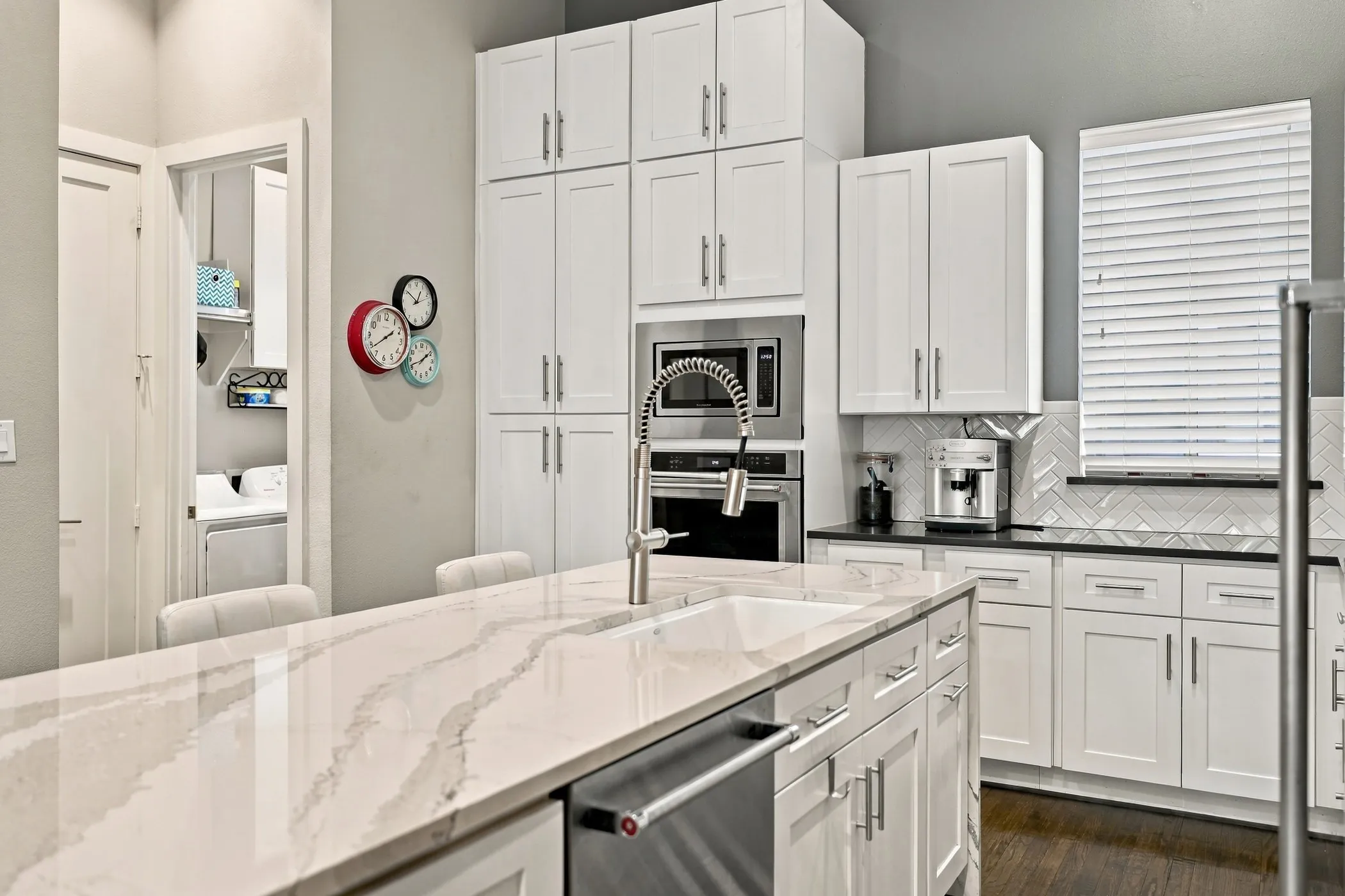 Condominium For Sale in Dallas County , 3816 Roseland Avenue D300, Dallas, Texas 75204, 3 Bedroom, 4 Bathroom, 2 Garage spaces, 2,350 Sqft, built in 2015, mls#21394142, Real Estate Agent in Dallas, Homes For Sale in Dallas county, Homes For Sale in Dallas, Realtor in Dallas Texas, Real Estate Brokerage Independent Realty Texas, Luminita Cordes Realtor