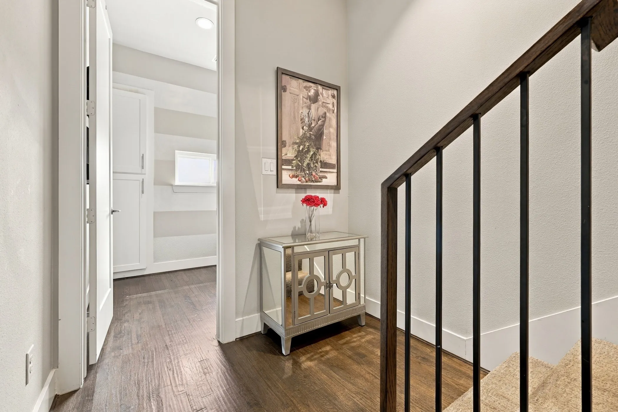 Condominium For Sale in Dallas County , 3816 Roseland Avenue D300, Dallas, Texas 75204, 3 Bedroom, 4 Bathroom, 2 Garage spaces, 2,350 Sqft, built in 2015, mls#21394142, Real Estate Agent in Dallas, Homes For Sale in Dallas county, Homes For Sale in Dallas, Realtor in Dallas Texas, Real Estate Brokerage Independent Realty Texas, Luminita Cordes Realtor