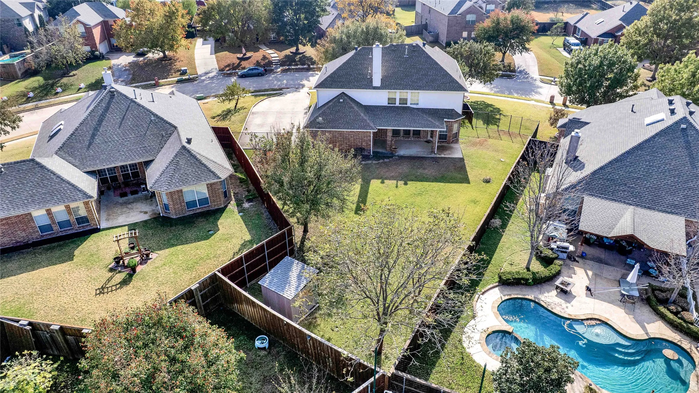 Single Family Residence For Sale in Collin County , 333 Green Acres Drive, Murphy, Texas 75094, 4 Bedroom, 3 Bathroom, 2 Garage spaces, 3,070 Sqft, built in 2003, mls#21399635, Real Estate Agent in Murphy, Homes For Sale in Collin county, Homes For Sale in Murphy, Realtor in Murphy Texas, Real Estate Brokerage Independent Realty Texas, Luminita Cordes Realtor