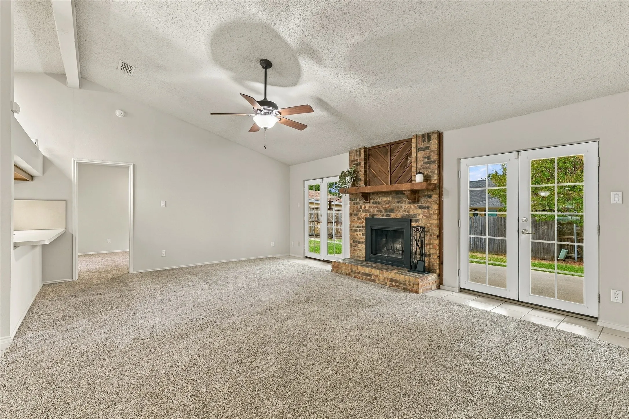 Single Family Residence For Sale in Tarrant County , 8028 Katie Lane, Watauga, Texas 76148, 3 Bedroom, 2 Bathroom, 2 Garage spaces, 1,366 Sqft, built in 1983, mls#21401097, Real Estate Agent in Watauga, Homes For Sale in Tarrant county, Homes For Sale in Watauga, Realtor in Watauga Texas, Real Estate Brokerage Independent Realty Texas, Luminita Cordes Realtor