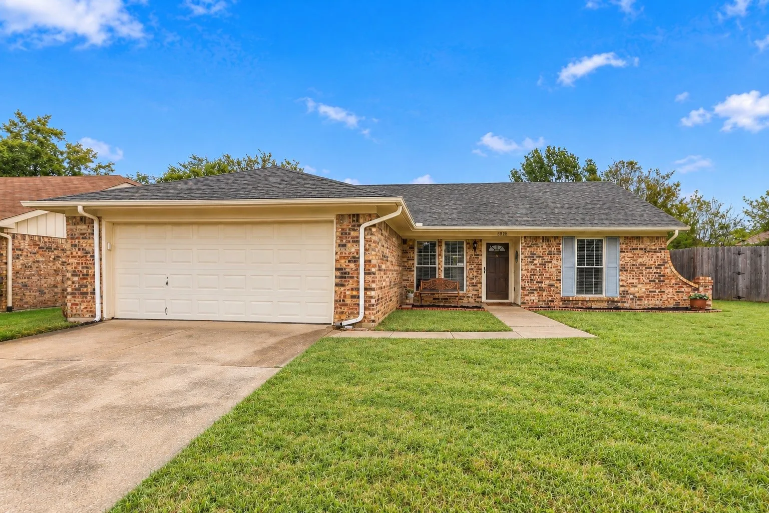 Single Family Residence For Sale in Tarrant County , 8028 Katie Lane, Watauga, Texas 76148, 3 Bedroom, 2 Bathroom, 2 Garage spaces, 1,366 Sqft, built in 1983, mls#21401097, Real Estate Agent in Watauga, Homes For Sale in Tarrant county, Homes For Sale in Watauga, Realtor in Watauga Texas, Real Estate Brokerage Independent Realty Texas, Luminita Cordes Realtor