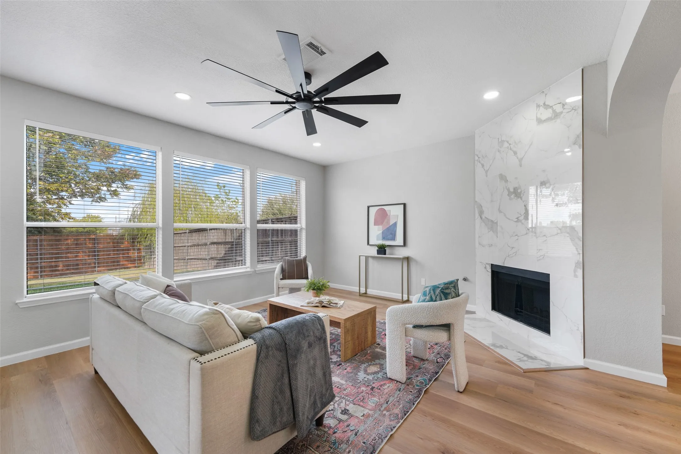 Single Family Residence For Sale in Denton County , 6225 Bear Run Road, The Colony, Texas 75056, 4 Bedroom, 3 Bathroom, 2 Garage spaces, 2,326 Sqft, built in 2002, mls#21396971, Real Estate Agent in The Colony, Homes For Sale in Denton county, Homes For Sale in The Colony, Realtor in The Colony Texas, Real Estate Brokerage Independent Realty Texas, Luminita Cordes Realtor