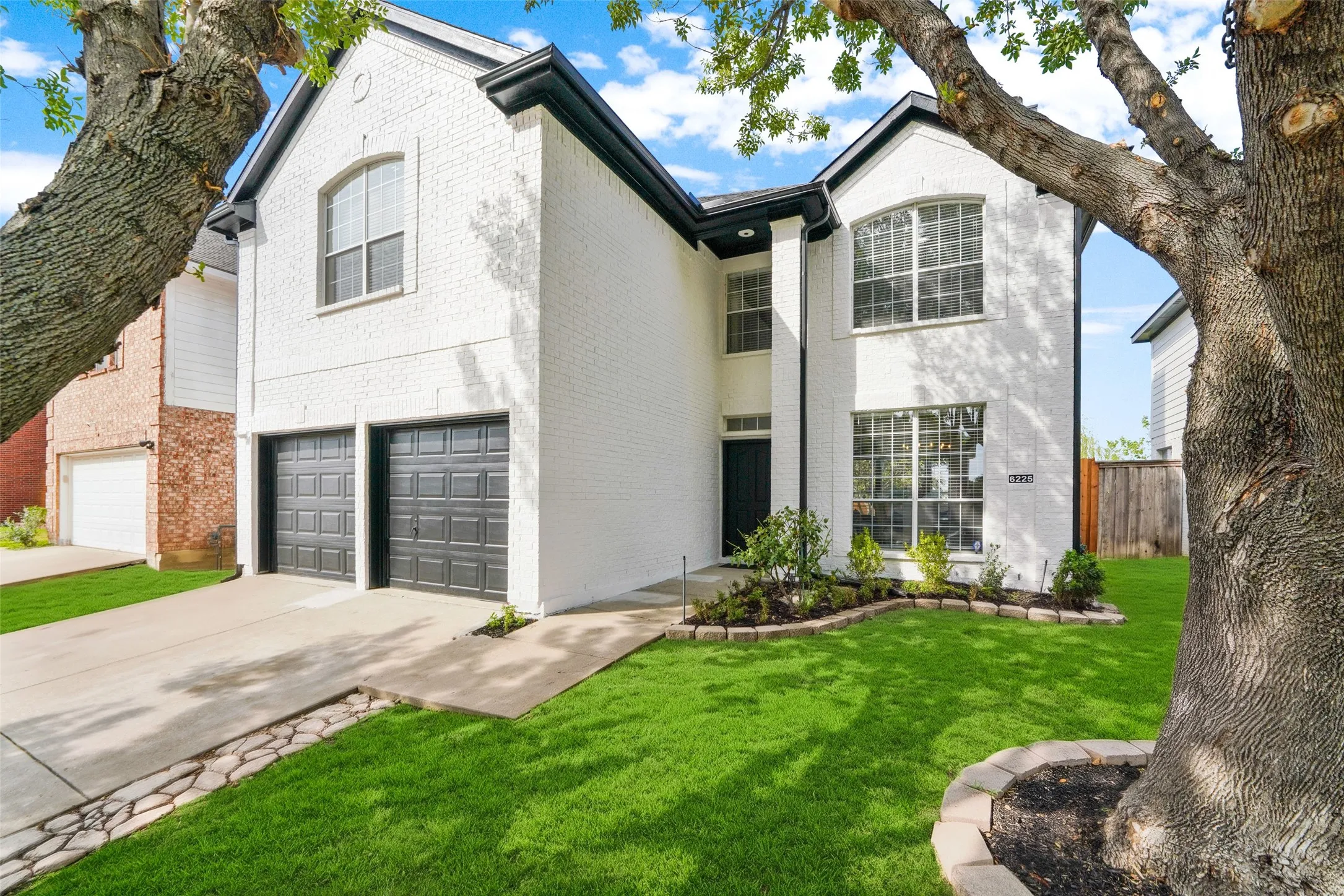 Single Family Residence For Sale in Denton County , 6225 Bear Run Road, The Colony, Texas 75056, 4 Bedroom, 3 Bathroom, 2 Garage spaces, 2,326 Sqft, built in 2002, mls#21396971, Real Estate Agent in The Colony, Homes For Sale in Denton county, Homes For Sale in The Colony, Realtor in The Colony Texas, Real Estate Brokerage Independent Realty Texas, Luminita Cordes Realtor