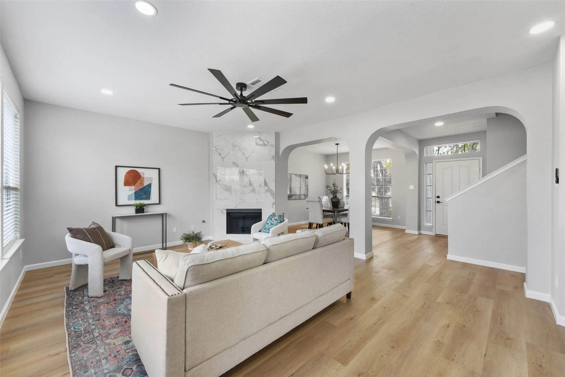 Single Family Residence For Sale in Denton County , 6225 Bear Run Road, The Colony, Texas 75056, 4 Bedroom, 3 Bathroom, 2 Garage spaces, 2,326 Sqft, built in 2002, mls#21396971, Real Estate Agent in The Colony, Homes For Sale in Denton county, Homes For Sale in The Colony, Realtor in The Colony Texas, Real Estate Brokerage Independent Realty Texas, Luminita Cordes Realtor