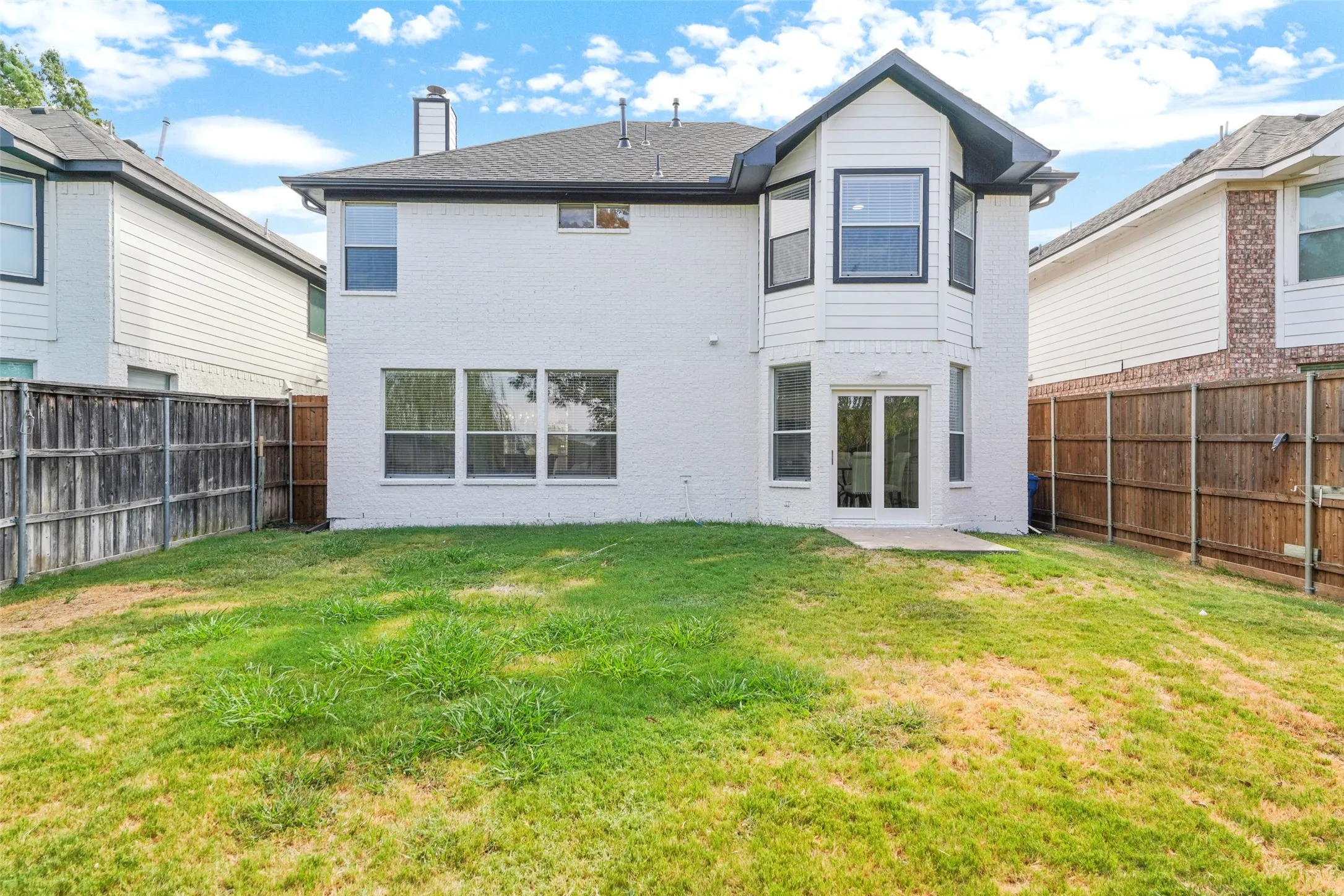 Single Family Residence For Sale in Denton County , 6225 Bear Run Road, The Colony, Texas 75056, 4 Bedroom, 3 Bathroom, 2 Garage spaces, 2,326 Sqft, built in 2002, mls#21396971, Real Estate Agent in The Colony, Homes For Sale in Denton county, Homes For Sale in The Colony, Realtor in The Colony Texas, Real Estate Brokerage Independent Realty Texas, Luminita Cordes Realtor