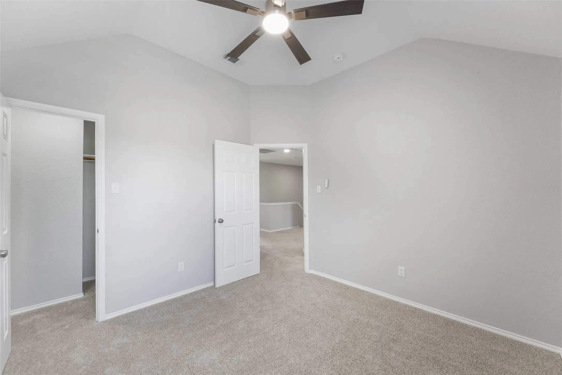 Single Family Residence For Sale in Denton County , 6225 Bear Run Road, The Colony, Texas 75056, 4 Bedroom, 3 Bathroom, 2 Garage spaces, 2,326 Sqft, built in 2002, mls#21396971, Real Estate Agent in The Colony, Homes For Sale in Denton county, Homes For Sale in The Colony, Realtor in The Colony Texas, Real Estate Brokerage Independent Realty Texas, Luminita Cordes Realtor