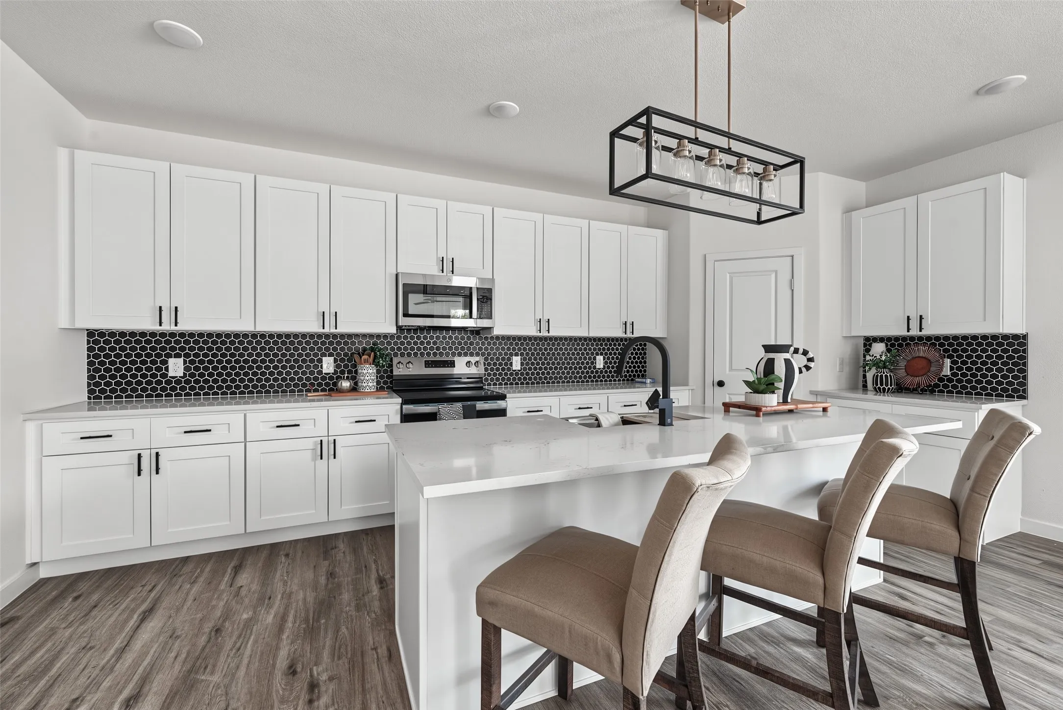Single Family Residence For Sale in Hood County , 5822 Stonegate Circle, Granbury, Texas 76048, 3 Bedroom, 2 Bathroom, 2 Garage spaces, 1,500 Sqft, built in 2026, mls#21391210, Real Estate Agent in Granbury, Homes For Sale in Hood county, Homes For Sale in Granbury, Realtor in Granbury Texas, Real Estate Brokerage Independent Realty Texas, Luminita Cordes Realtor