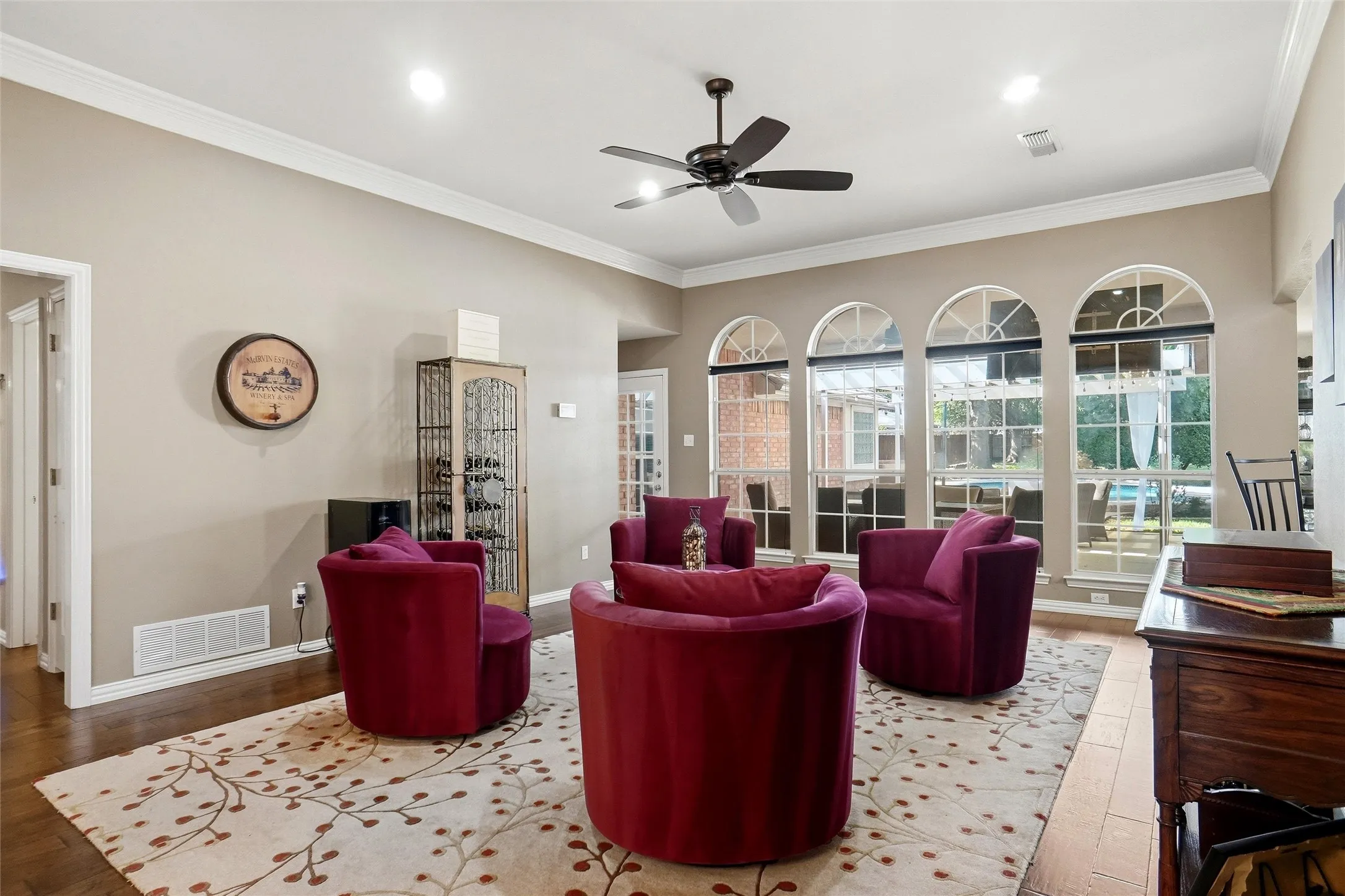 Single Family Residence For Sale in Tarrant County , 1703 Chretien Point Drive, Mansfield, Texas 76063, 4 Bedroom, 3 Bathroom, 3 Garage spaces, 2,513 Sqft, built in 1995, mls#21395553, Real Estate Agent in Mansfield, Homes For Sale in Tarrant county, Homes For Sale in Mansfield, Realtor in Mansfield Texas, Real Estate Brokerage Independent Realty Texas, Luminita Cordes Realtor
