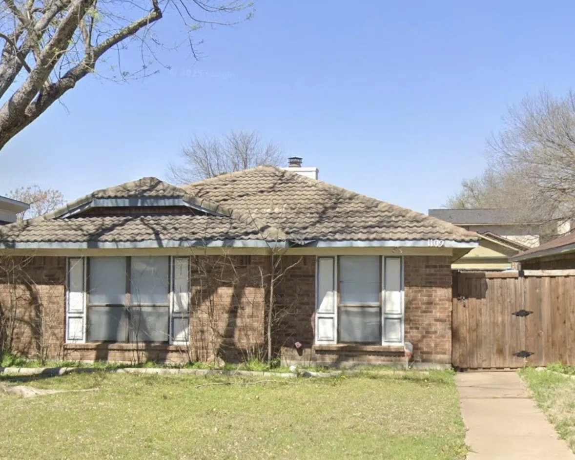 Single Family Residence For Rent in Dallas County , 1109 Hemlock Drive, De Soto, Texas 75115, 3 Bedroom, 2 Bathroom, 2 Garage spaces, 1,427 Sqft, built in 1984, mls#21401244, Real Estate Agent in De Soto, Homes For Rent in Dallas county, Homes For Rent in De Soto, Realtor in De Soto Texas, Real Estate Brokerage Independent Realty Texas, Luminita Cordes Realtor