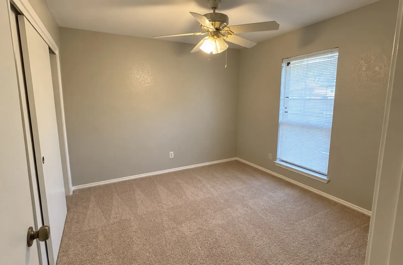 Single Family Residence For Rent in Dallas County , 1109 Hemlock Drive, De Soto, Texas 75115, 3 Bedroom, 2 Bathroom, 2 Garage spaces, 1,427 Sqft, built in 1984, mls#21401244, Real Estate Agent in De Soto, Homes For Rent in Dallas county, Homes For Rent in De Soto, Realtor in De Soto Texas, Real Estate Brokerage Independent Realty Texas, Luminita Cordes Realtor