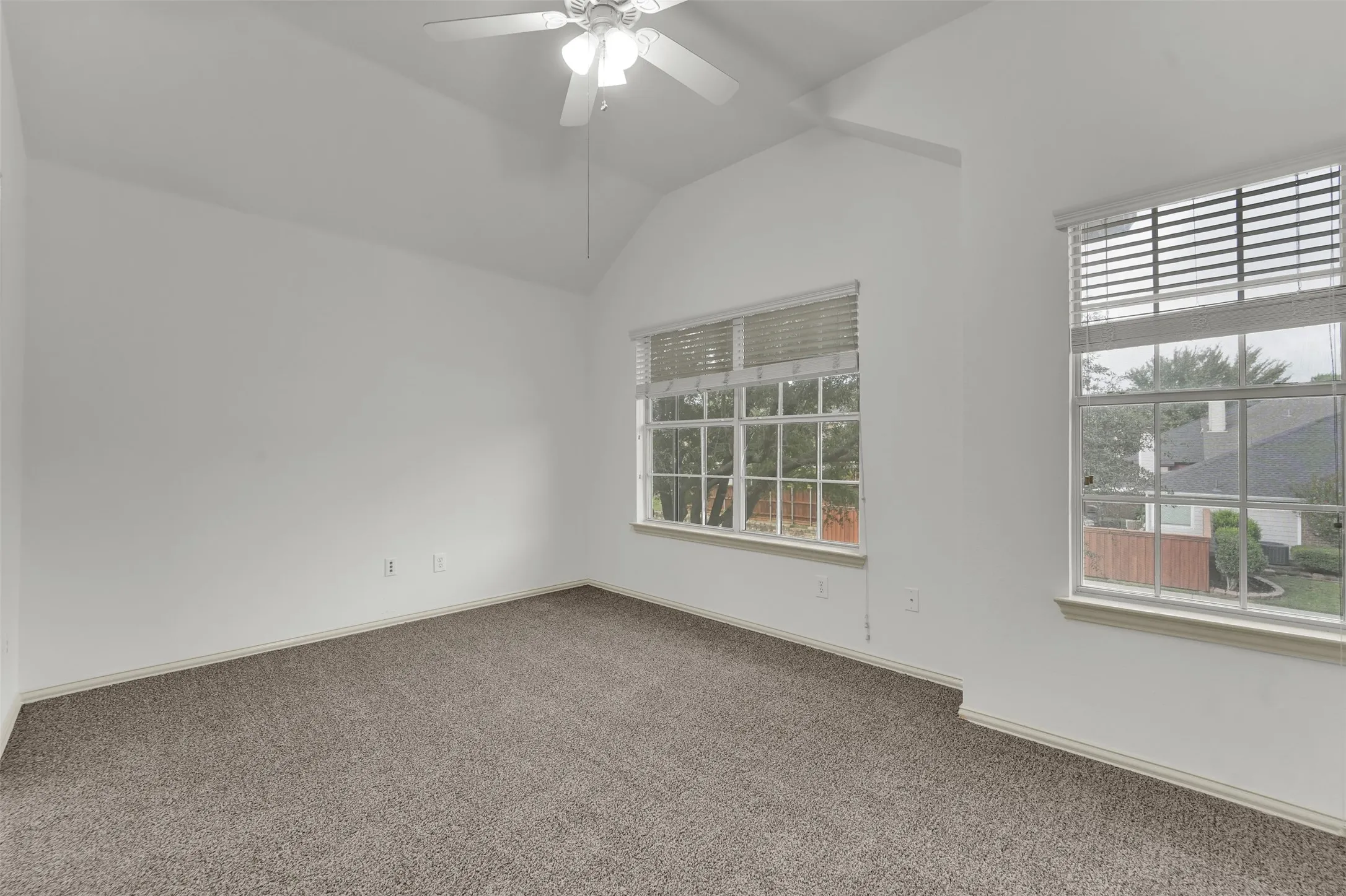 Single Family Residence For Sale in Collin County , 3612 Trinity View Drive, Mc Kinney, Texas 75071, 4 Bedroom, 4 Bathroom, 2 Garage spaces, 3,131 Sqft, built in 2004, mls#21399497, Real Estate Agent in Mc Kinney, Homes For Sale in Collin county, Homes For Sale in Mc Kinney, Realtor in Mc Kinney Texas, Real Estate Brokerage Independent Realty Texas, Luminita Cordes Realtor