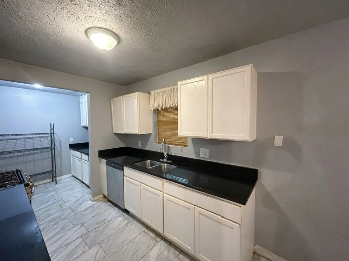 Single Family Residence For Sale in Dallas County , 814 Sequoia Drive, Lancaster, Texas 75146, 3 Bedroom, 2 Bathroom, 2 Garage spaces, 2,441 Sqft, built in 1963, mls#21362053, Real Estate Agent in Lancaster, Homes For Sale in Dallas county, Homes For Sale in Lancaster, Realtor in Lancaster Texas, Real Estate Brokerage Independent Realty Texas, Luminita Cordes Realtor