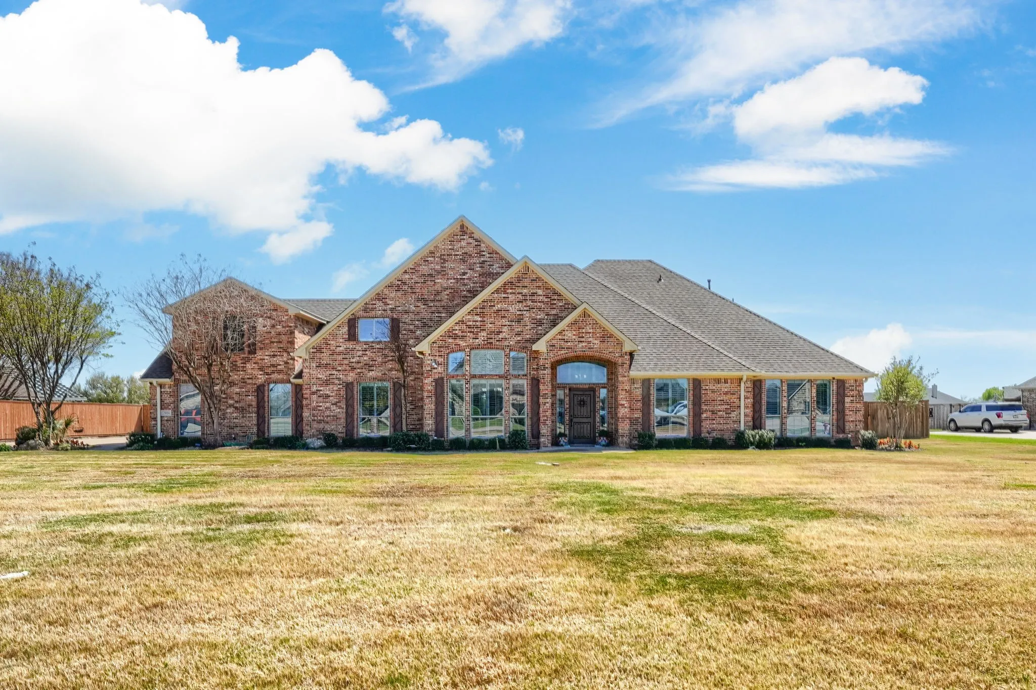 Single Family Residence For Sale in Kaufman County , 18066 Langford Lane, Talty, Texas 75126, 5 Bedroom, 4 Bathroom, 3 Garage spaces, 3,817 Sqft, built in 2005, mls#21401249, Real Estate Agent in Talty, Homes For Sale in Kaufman county, Homes For Sale in Talty, Realtor in Talty Texas, Real Estate Brokerage Independent Realty Texas, Luminita Cordes Realtor