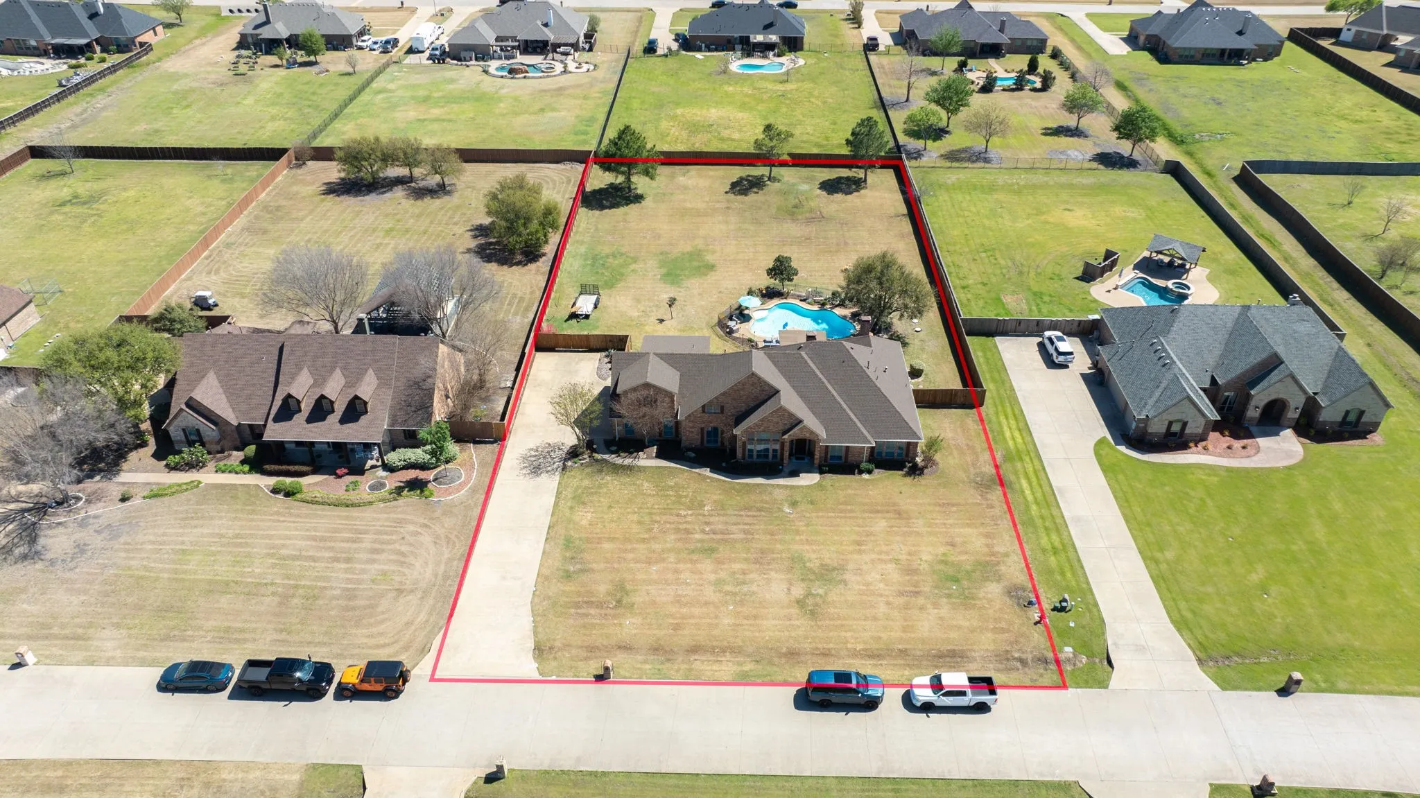 Single Family Residence For Sale in Kaufman County , 18066 Langford Lane, Talty, Texas 75126, 5 Bedroom, 4 Bathroom, 3 Garage spaces, 3,817 Sqft, built in 2005, mls#21401249, Real Estate Agent in Talty, Homes For Sale in Kaufman county, Homes For Sale in Talty, Realtor in Talty Texas, Real Estate Brokerage Independent Realty Texas, Luminita Cordes Realtor