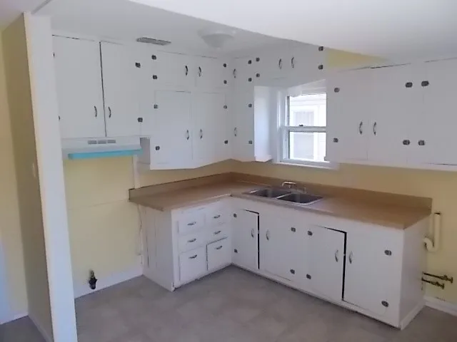 Single Family Residence For Rent in Taylor County , 933 Peach Street, Abilene, Texas 79602, 2 Bedroom, 1 Bathroom, Garage spaces, 832 Sqft, built in 1949, mls#21401254, Real Estate Agent in Abilene, Homes For Rent in Taylor county, Homes For Rent in Abilene, Realtor in Abilene Texas, Real Estate Brokerage Independent Realty Texas, Luminita Cordes Realtor