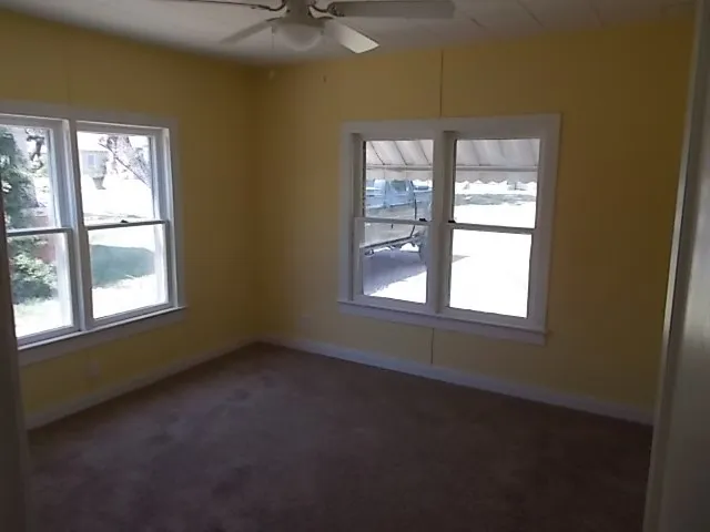 Single Family Residence For Rent in Taylor County , 933 Peach Street, Abilene, Texas 79602, 2 Bedroom, 1 Bathroom, Garage spaces, 832 Sqft, built in 1949, mls#21401254, Real Estate Agent in Abilene, Homes For Rent in Taylor county, Homes For Rent in Abilene, Realtor in Abilene Texas, Real Estate Brokerage Independent Realty Texas, Luminita Cordes Realtor