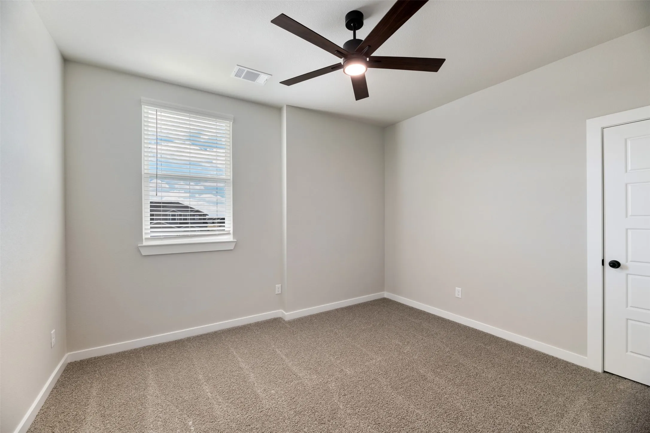 Triplex For Rent in Ellis County , 4060 Le Croy Court, Midlothian, Texas 76065, 3 Bedroom, 3 Bathroom, 2 Garage spaces, 1,838 Sqft, built in 2025, mls#21401255, Real Estate Agent in Midlothian, Homes For Rent in Ellis county, Homes For Rent in Midlothian, Realtor in Midlothian Texas, Real Estate Brokerage Independent Realty Texas, Luminita Cordes Realtor