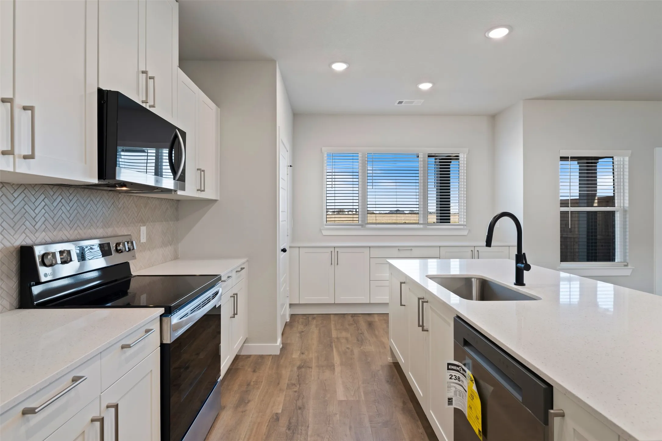 Triplex For Rent in Ellis County , 4060 Le Croy Court, Midlothian, Texas 76065, 3 Bedroom, 3 Bathroom, 2 Garage spaces, 1,838 Sqft, built in 2025, mls#21401255, Real Estate Agent in Midlothian, Homes For Rent in Ellis county, Homes For Rent in Midlothian, Realtor in Midlothian Texas, Real Estate Brokerage Independent Realty Texas, Luminita Cordes Realtor