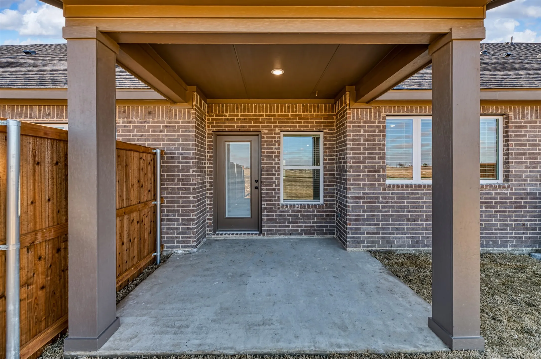 Triplex For Rent in Ellis County , 4060 Le Croy Court, Midlothian, Texas 76065, 3 Bedroom, 3 Bathroom, 2 Garage spaces, 1,838 Sqft, built in 2025, mls#21401255, Real Estate Agent in Midlothian, Homes For Rent in Ellis county, Homes For Rent in Midlothian, Realtor in Midlothian Texas, Real Estate Brokerage Independent Realty Texas, Luminita Cordes Realtor