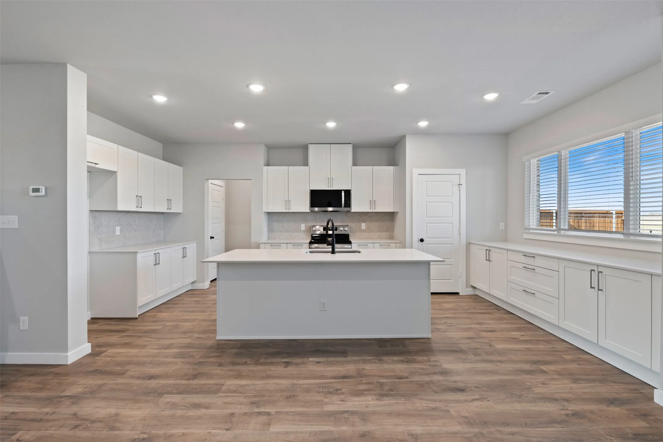 Triplex For Rent in Ellis County , 4060 Le Croy Court, Midlothian, Texas 76065, 3 Bedroom, 3 Bathroom, 2 Garage spaces, 1,838 Sqft, built in 2025, mls#21401255, Real Estate Agent in Midlothian, Homes For Rent in Ellis county, Homes For Rent in Midlothian, Realtor in Midlothian Texas, Real Estate Brokerage Independent Realty Texas, Luminita Cordes Realtor