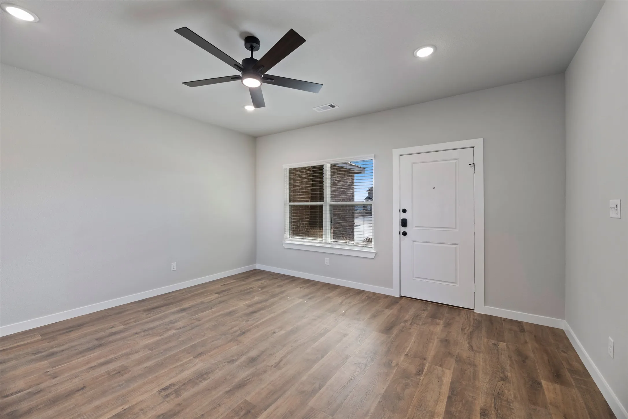 Triplex For Rent in Ellis County , 4060 Le Croy Court, Midlothian, Texas 76065, 3 Bedroom, 3 Bathroom, 2 Garage spaces, 1,838 Sqft, built in 2025, mls#21401255, Real Estate Agent in Midlothian, Homes For Rent in Ellis county, Homes For Rent in Midlothian, Realtor in Midlothian Texas, Real Estate Brokerage Independent Realty Texas, Luminita Cordes Realtor