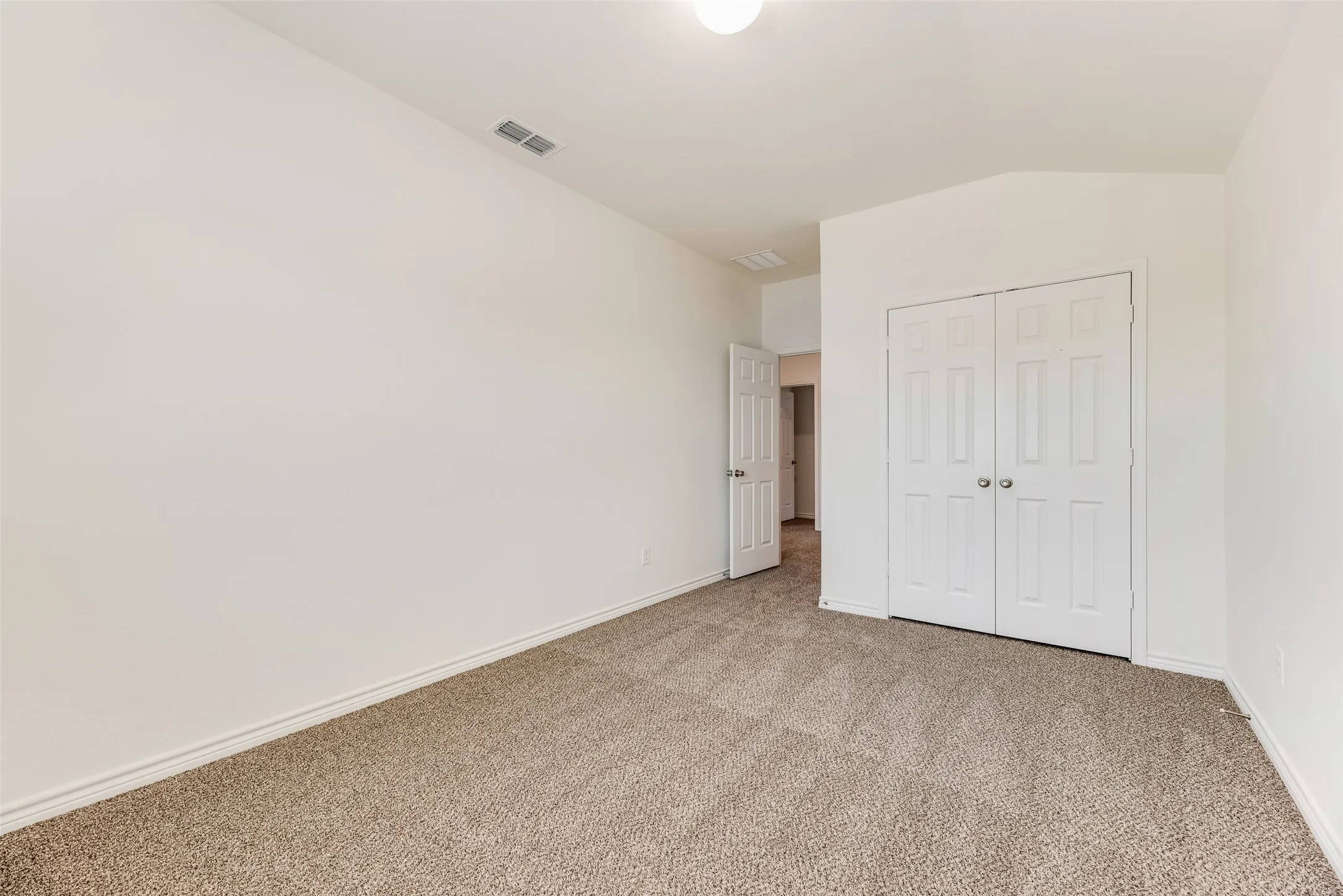 Single Family Residence For Rent in Denton County , 977 Adair Drive, Aubrey, Texas 76227, 4 Bedroom, 4 Bathroom, 2 Garage spaces, 3,033 Sqft, built in 2023, mls#21401257, Real Estate Agent in Aubrey, Homes For Rent in Denton county, Homes For Rent in Aubrey, Realtor in Aubrey Texas, Real Estate Brokerage Independent Realty Texas, Luminita Cordes Realtor