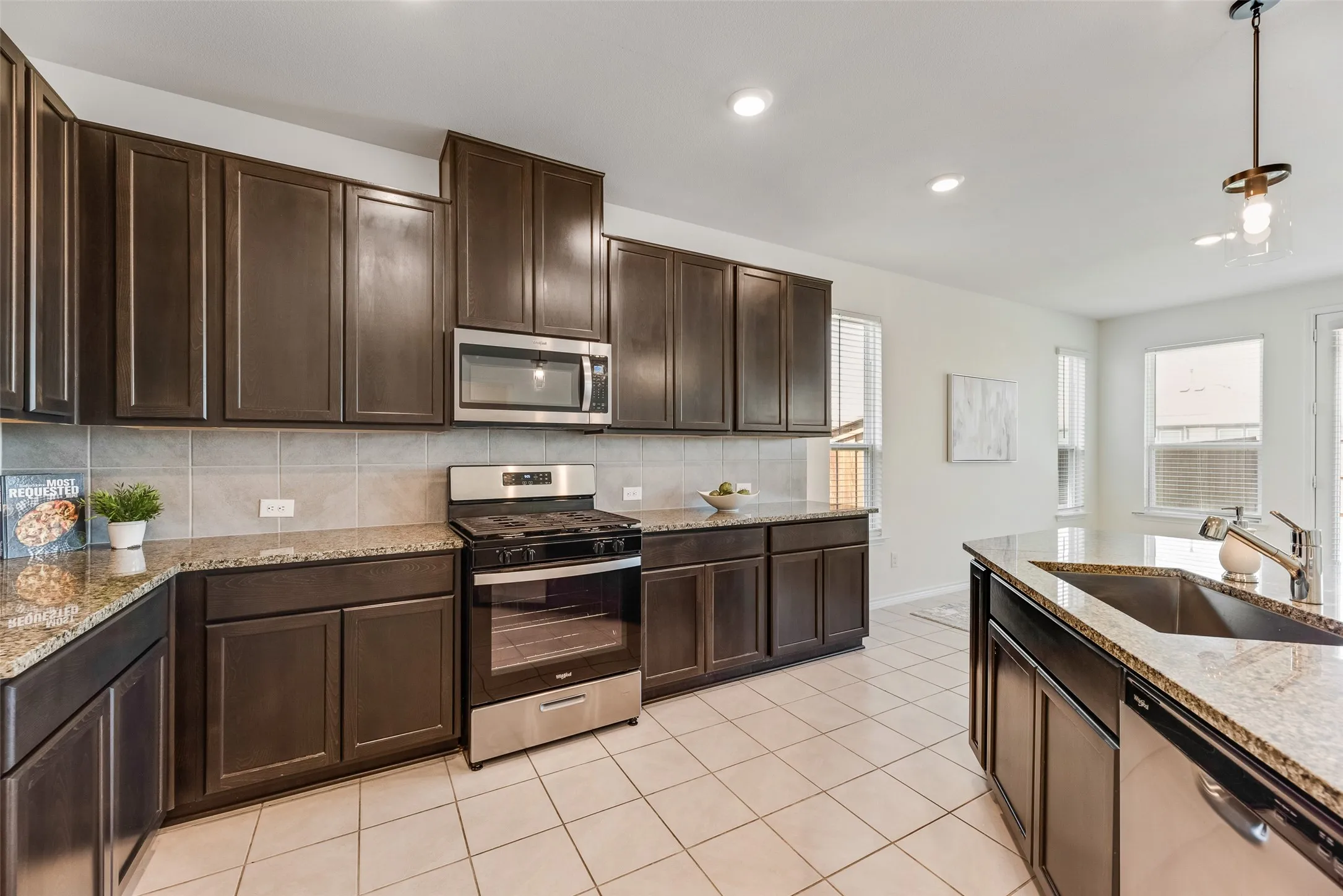 Single Family Residence For Rent in Denton County , 977 Adair Drive, Aubrey, Texas 76227, 4 Bedroom, 4 Bathroom, 2 Garage spaces, 3,033 Sqft, built in 2023, mls#21401257, Real Estate Agent in Aubrey, Homes For Rent in Denton county, Homes For Rent in Aubrey, Realtor in Aubrey Texas, Real Estate Brokerage Independent Realty Texas, Luminita Cordes Realtor