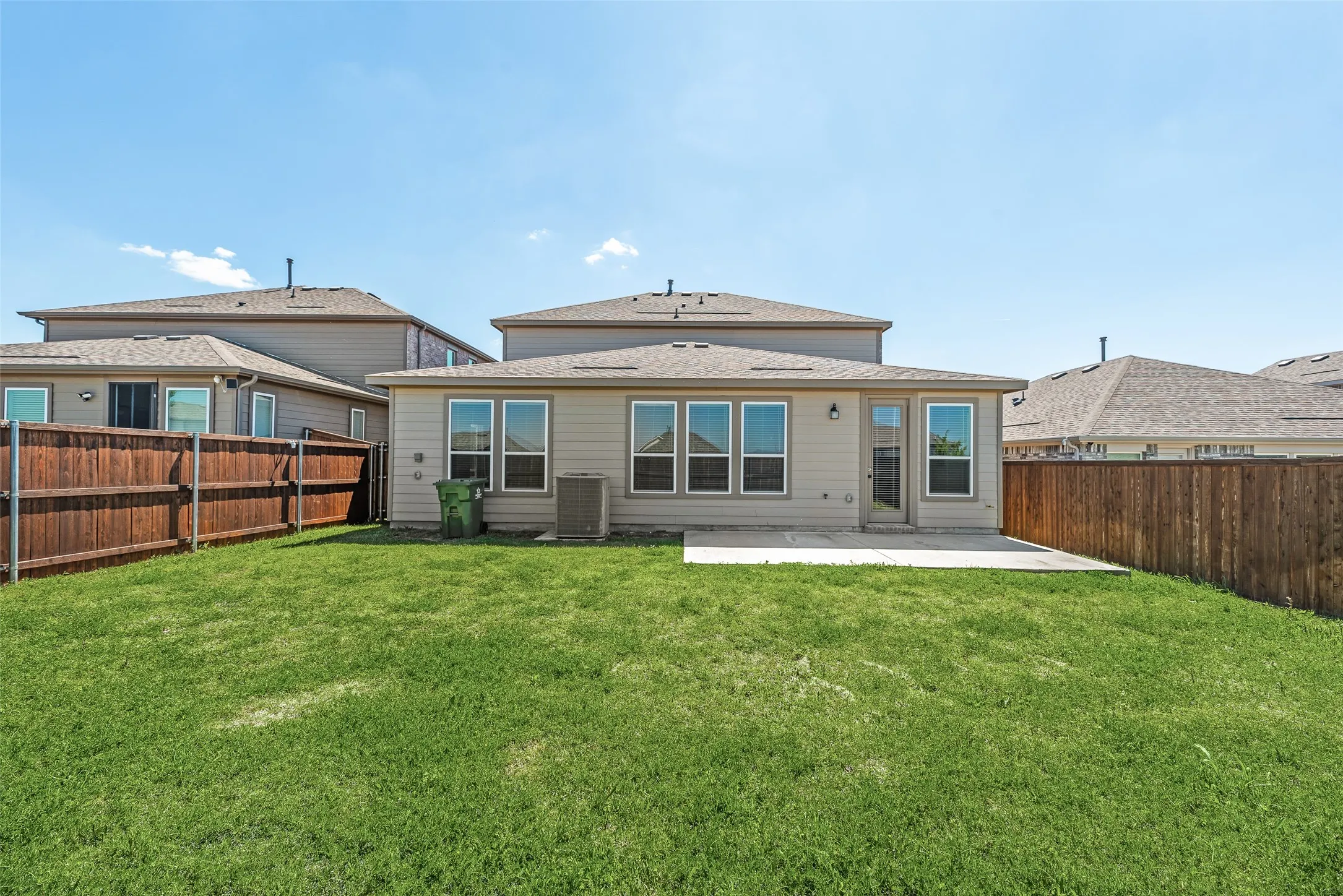 Single Family Residence For Rent in Denton County , 977 Adair Drive, Aubrey, Texas 76227, 4 Bedroom, 4 Bathroom, 2 Garage spaces, 3,033 Sqft, built in 2023, mls#21401257, Real Estate Agent in Aubrey, Homes For Rent in Denton county, Homes For Rent in Aubrey, Realtor in Aubrey Texas, Real Estate Brokerage Independent Realty Texas, Luminita Cordes Realtor