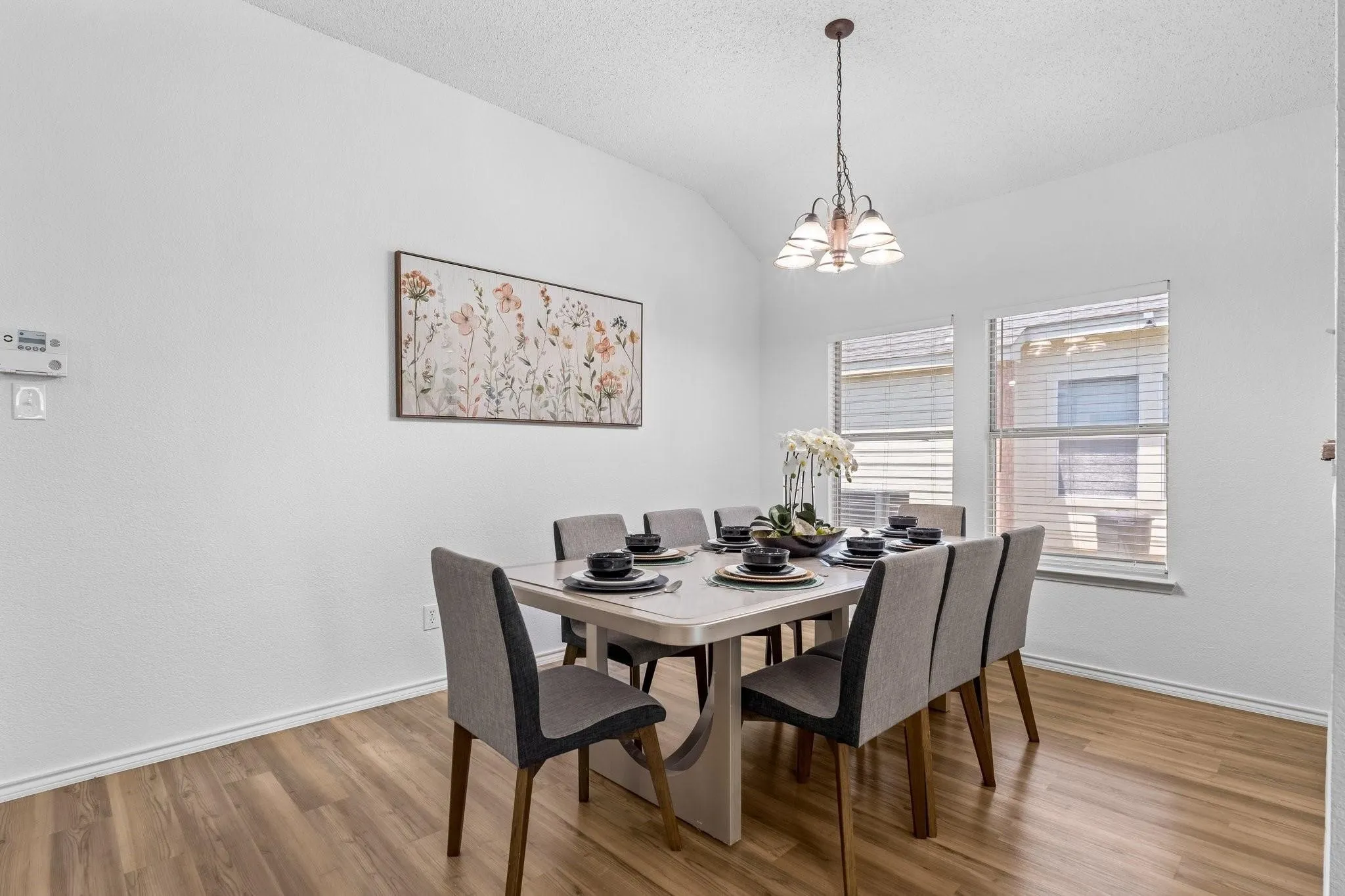 Single Family Residence For Rent in Kaufman County , 1132 Singletree Drive, Forney, Texas 75126, 4 Bedroom, 2 Bathroom, 1 Garage spaces, 1,902 Sqft, built in 2002, mls#21401265, Real Estate Agent in Forney, Homes For Rent in Kaufman county, Homes For Rent in Forney, Realtor in Forney Texas, Real Estate Brokerage Independent Realty Texas, Luminita Cordes Realtor