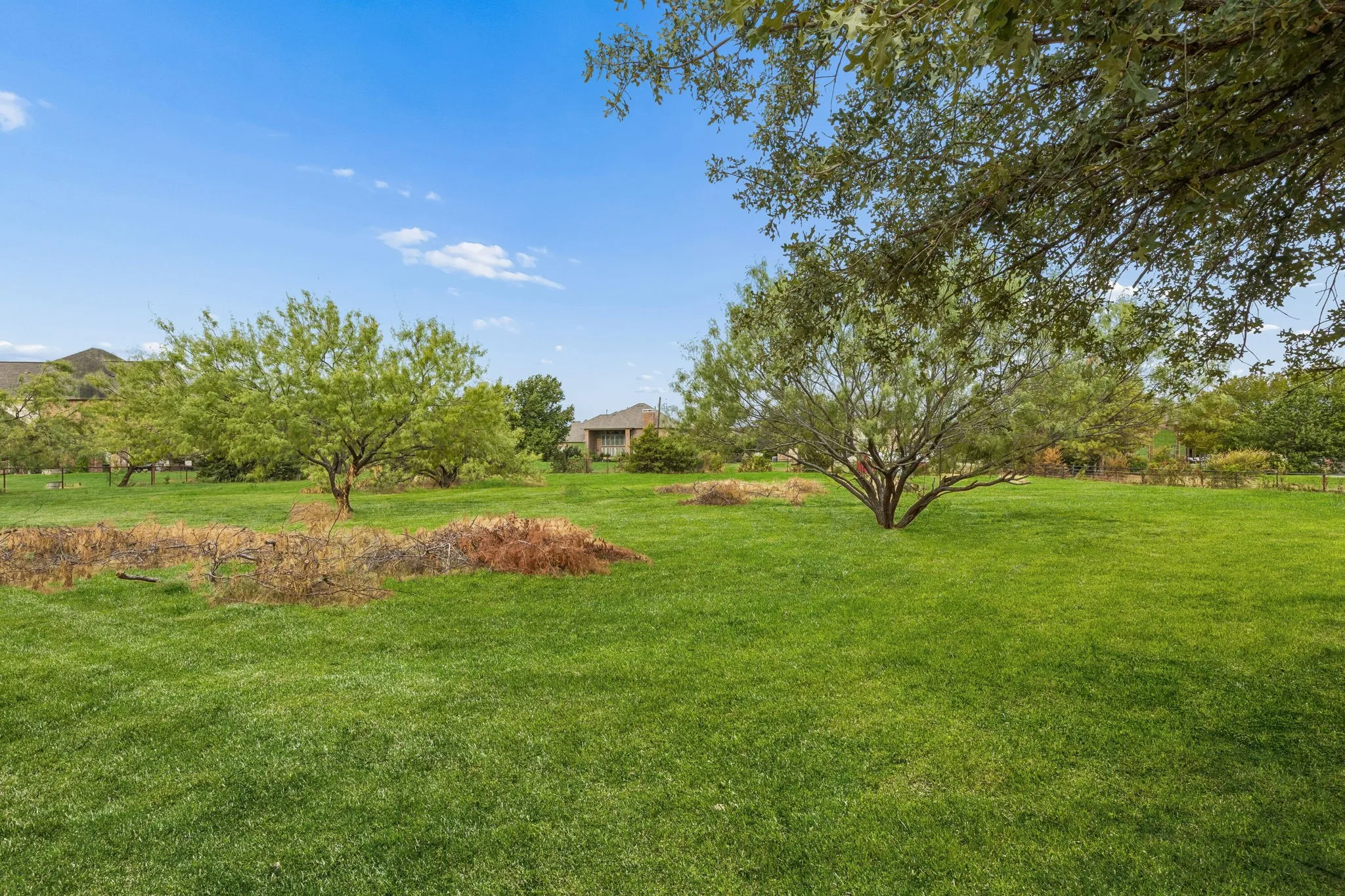 Unimproved Land For Sale in Tarrant County , 561 E Dove Road, Southlake, Texas 76092, 0, 0, Garage spaces, 0 Sqft, built in 1999, mls#21400981, Real Estate Agent in Southlake, Homes For Sale in Tarrant county, Homes For Sale in Southlake, Realtor in Southlake Texas, Real Estate Brokerage Independent Realty Texas, Luminita Cordes Realtor