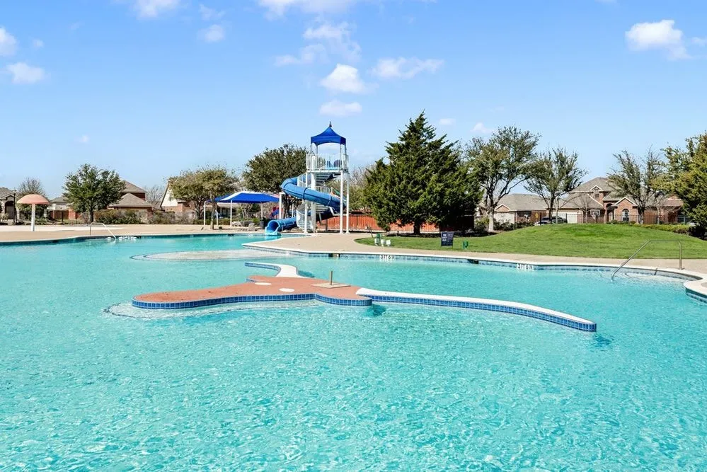 Single Family Residence For Sale in Collin County , 573 Providence Place, Lavon, Texas 75166, 3 Bedroom, 2 Bathroom, 2 Garage spaces, 1,538 Sqft, built in 2018, mls#21395054, Real Estate Agent in Lavon, Homes For Sale in Collin county, Homes For Sale in Lavon, Realtor in Lavon Texas, Real Estate Brokerage Independent Realty Texas, Luminita Cordes Realtor