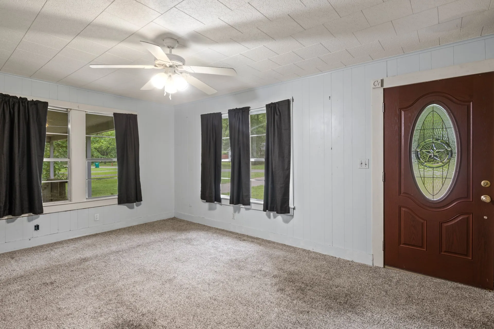 Single Family Residence For Sale in Morris County , 403 Pace Street, Naples, Texas 75568, 2 Bedroom, 1 Bathroom, Garage spaces, 870 Sqft, built in 1990, mls#21401256, Real Estate Agent in Naples, Homes For Sale in Morris county, Homes For Sale in Naples, Realtor in Naples Texas, Real Estate Brokerage Independent Realty Texas, Luminita Cordes Realtor