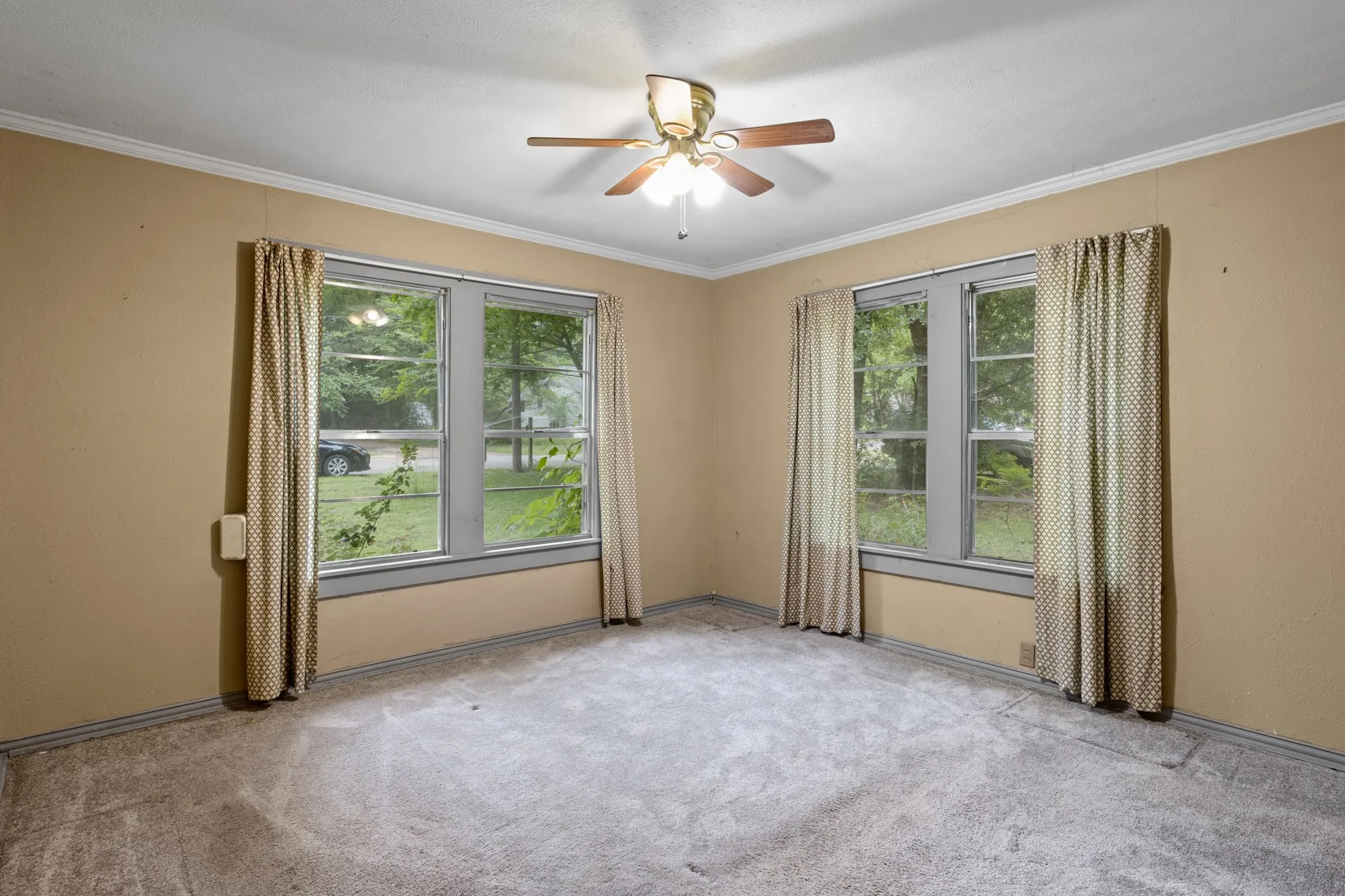 Single Family Residence For Sale in Morris County , 403 Pace Street, Naples, Texas 75568, 2 Bedroom, 1 Bathroom, Garage spaces, 870 Sqft, built in 1990, mls#21401256, Real Estate Agent in Naples, Homes For Sale in Morris county, Homes For Sale in Naples, Realtor in Naples Texas, Real Estate Brokerage Independent Realty Texas, Luminita Cordes Realtor