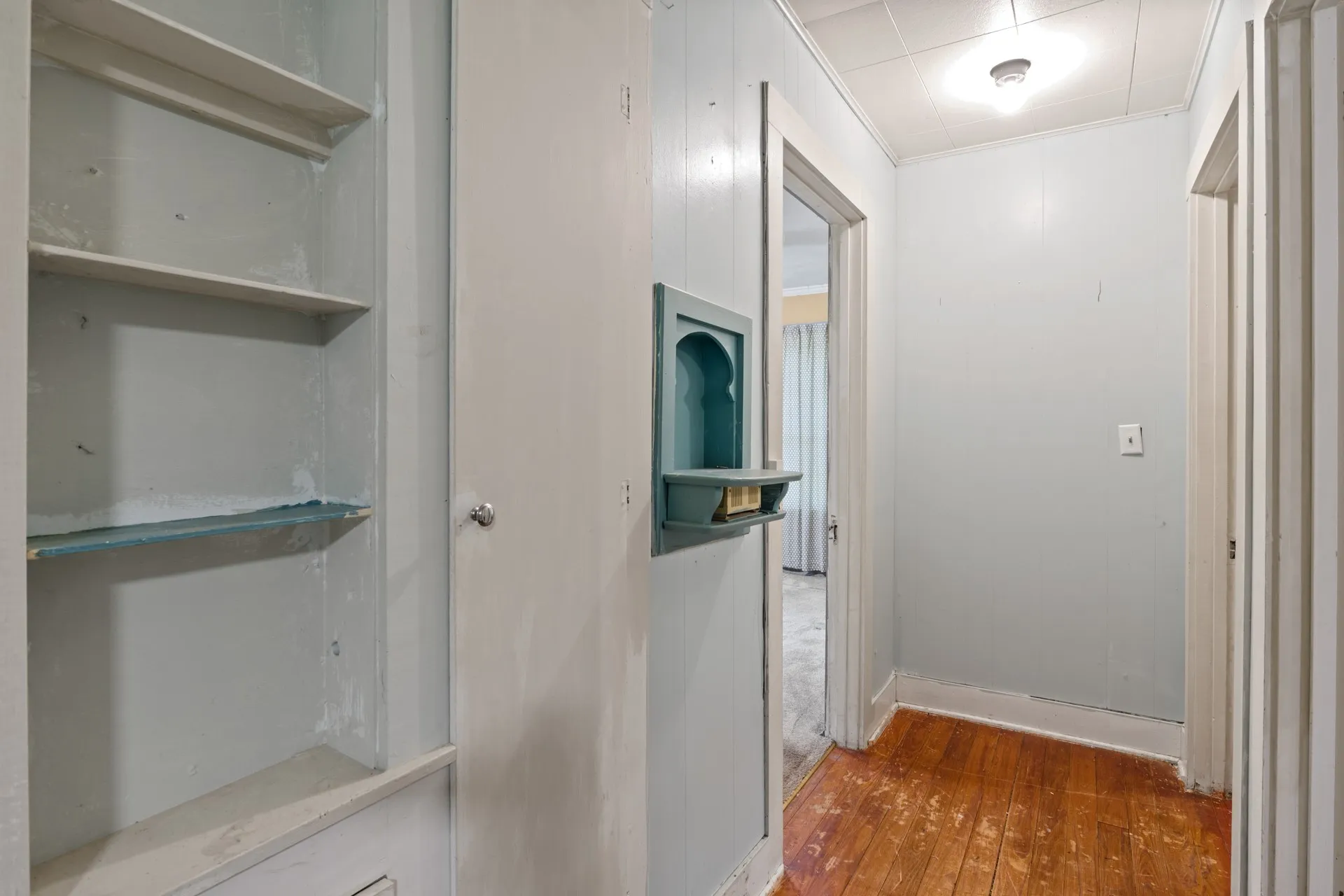 Single Family Residence For Sale in Morris County , 403 Pace Street, Naples, Texas 75568, 2 Bedroom, 1 Bathroom, Garage spaces, 870 Sqft, built in 1990, mls#21401256, Real Estate Agent in Naples, Homes For Sale in Morris county, Homes For Sale in Naples, Realtor in Naples Texas, Real Estate Brokerage Independent Realty Texas, Luminita Cordes Realtor
