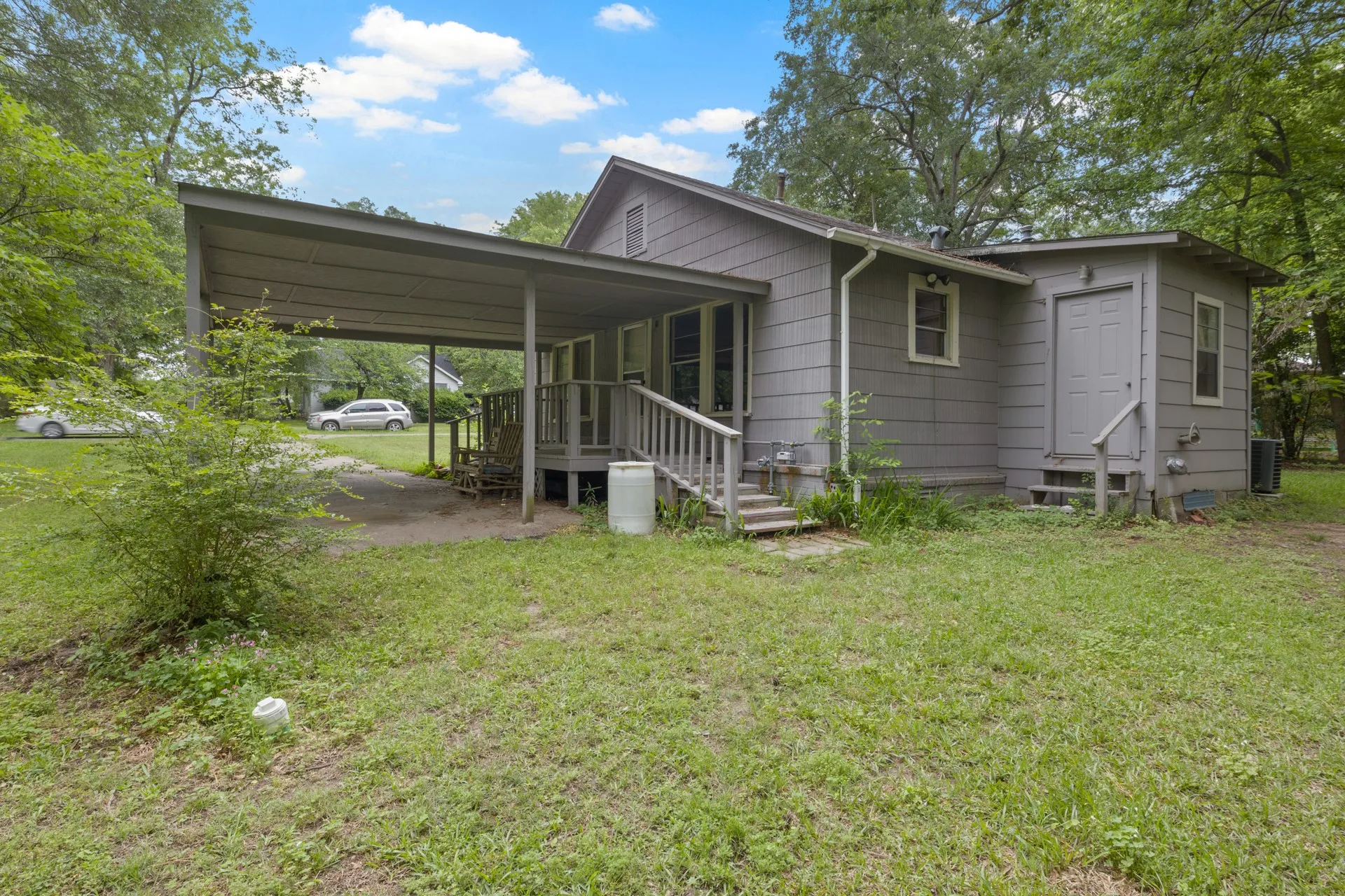 Single Family Residence For Sale in Morris County , 403 Pace Street, Naples, Texas 75568, 2 Bedroom, 1 Bathroom, Garage spaces, 870 Sqft, built in 1990, mls#21401256, Real Estate Agent in Naples, Homes For Sale in Morris county, Homes For Sale in Naples, Realtor in Naples Texas, Real Estate Brokerage Independent Realty Texas, Luminita Cordes Realtor