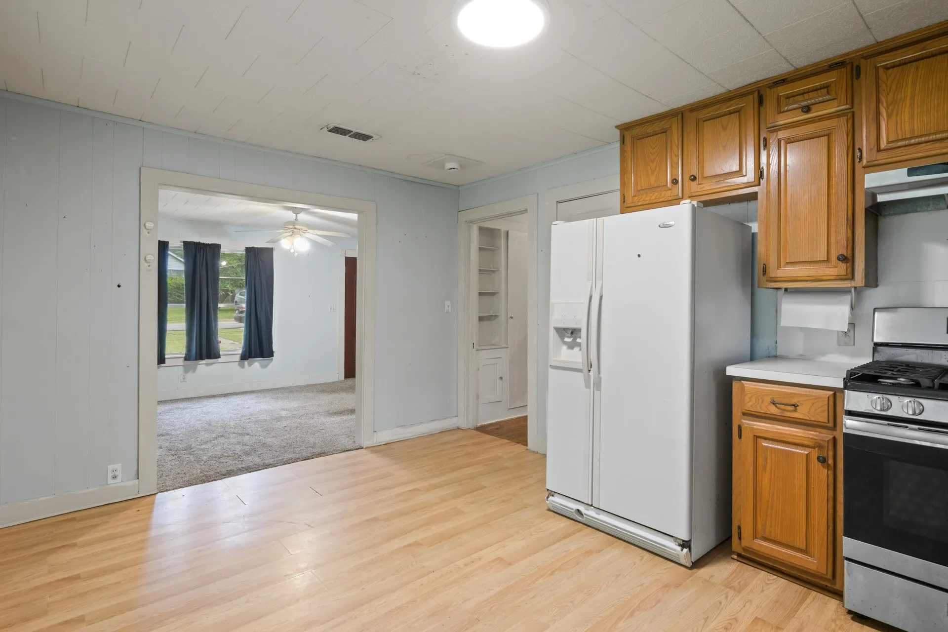 Single Family Residence For Sale in Morris County , 403 Pace Street, Naples, Texas 75568, 2 Bedroom, 1 Bathroom, Garage spaces, 870 Sqft, built in 1990, mls#21401256, Real Estate Agent in Naples, Homes For Sale in Morris county, Homes For Sale in Naples, Realtor in Naples Texas, Real Estate Brokerage Independent Realty Texas, Luminita Cordes Realtor