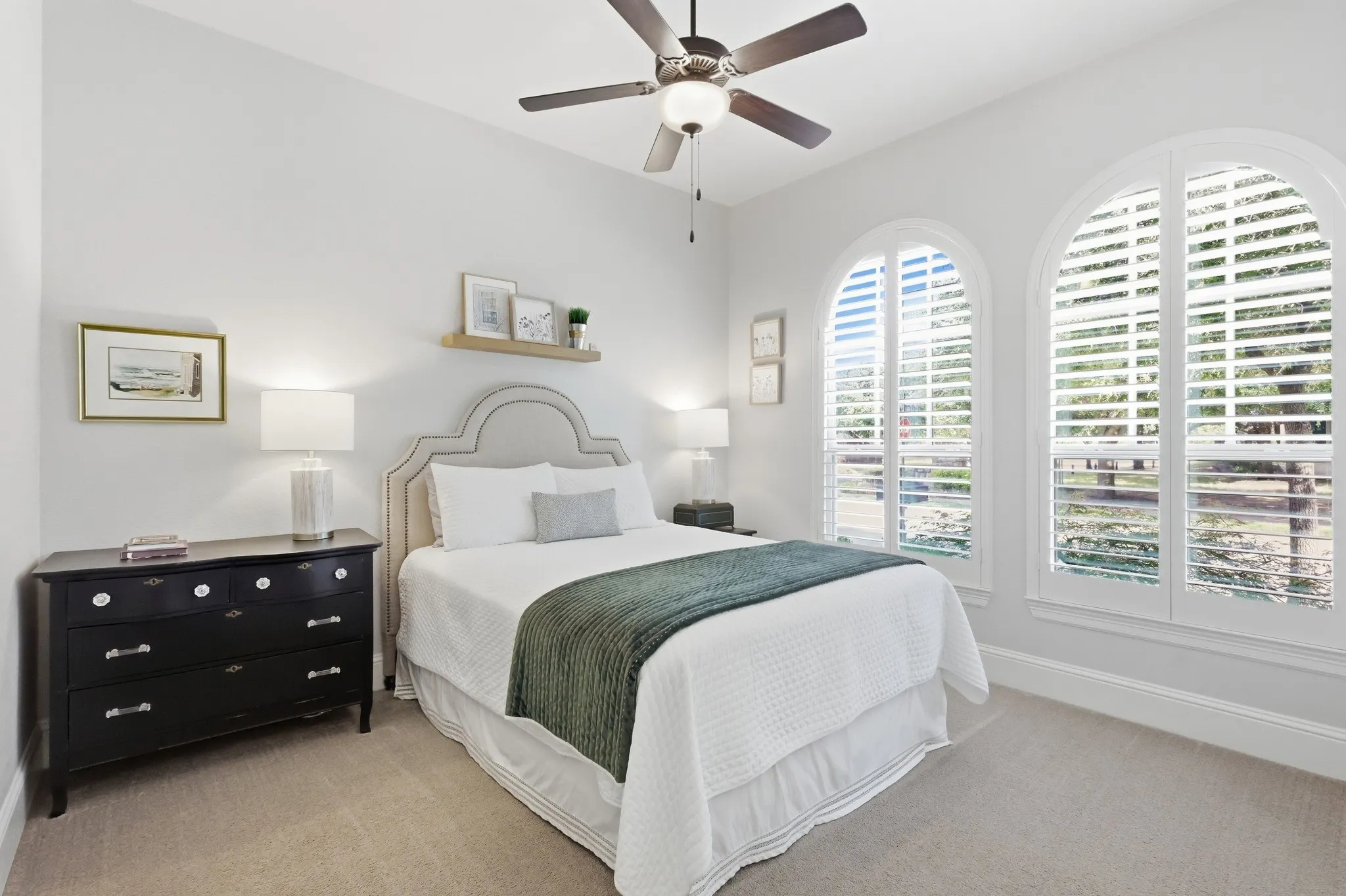 Single Family Residence For Sale in Denton County , 527 Sandy Lane, Flower Mound, Texas 75022, 3 Bedroom, 4 Bathroom, 2 Garage spaces, 2,500 Sqft, built in 2017, mls#21398830, Real Estate Agent in Flower Mound, Homes For Sale in Denton county, Homes For Sale in Flower Mound, Realtor in Flower Mound Texas, Real Estate Brokerage Independent Realty Texas, Luminita Cordes Realtor