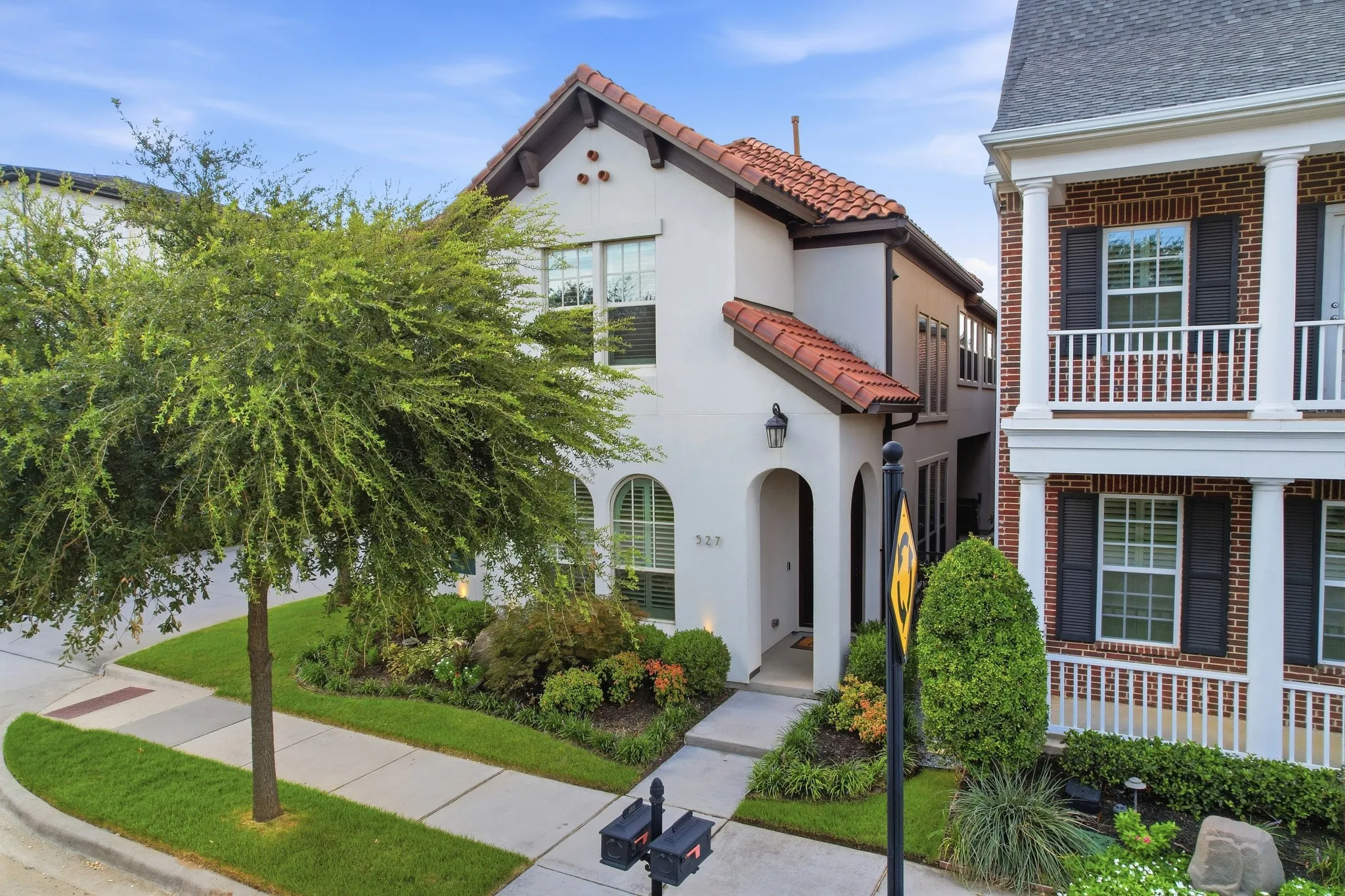 Single Family Residence For Sale in Denton County , 527 Sandy Lane, Flower Mound, Texas 75022, 3 Bedroom, 4 Bathroom, 2 Garage spaces, 2,500 Sqft, built in 2017, mls#21398830, Real Estate Agent in Flower Mound, Homes For Sale in Denton county, Homes For Sale in Flower Mound, Realtor in Flower Mound Texas, Real Estate Brokerage Independent Realty Texas, Luminita Cordes Realtor