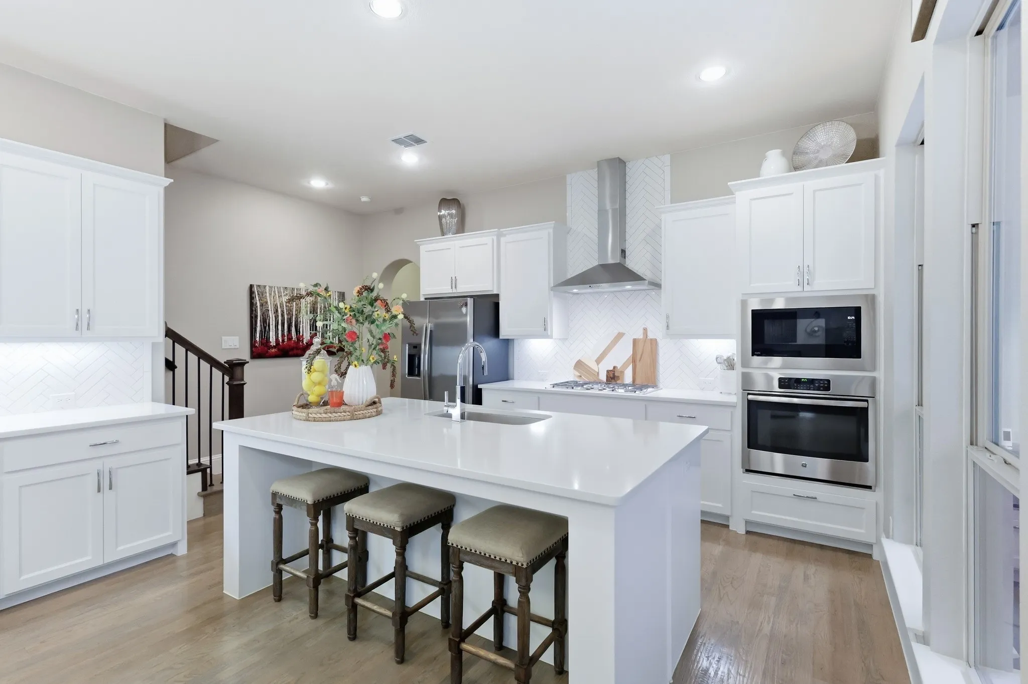 Single Family Residence For Sale in Denton County , 527 Sandy Lane, Flower Mound, Texas 75022, 3 Bedroom, 4 Bathroom, 2 Garage spaces, 2,500 Sqft, built in 2017, mls#21398830, Real Estate Agent in Flower Mound, Homes For Sale in Denton county, Homes For Sale in Flower Mound, Realtor in Flower Mound Texas, Real Estate Brokerage Independent Realty Texas, Luminita Cordes Realtor