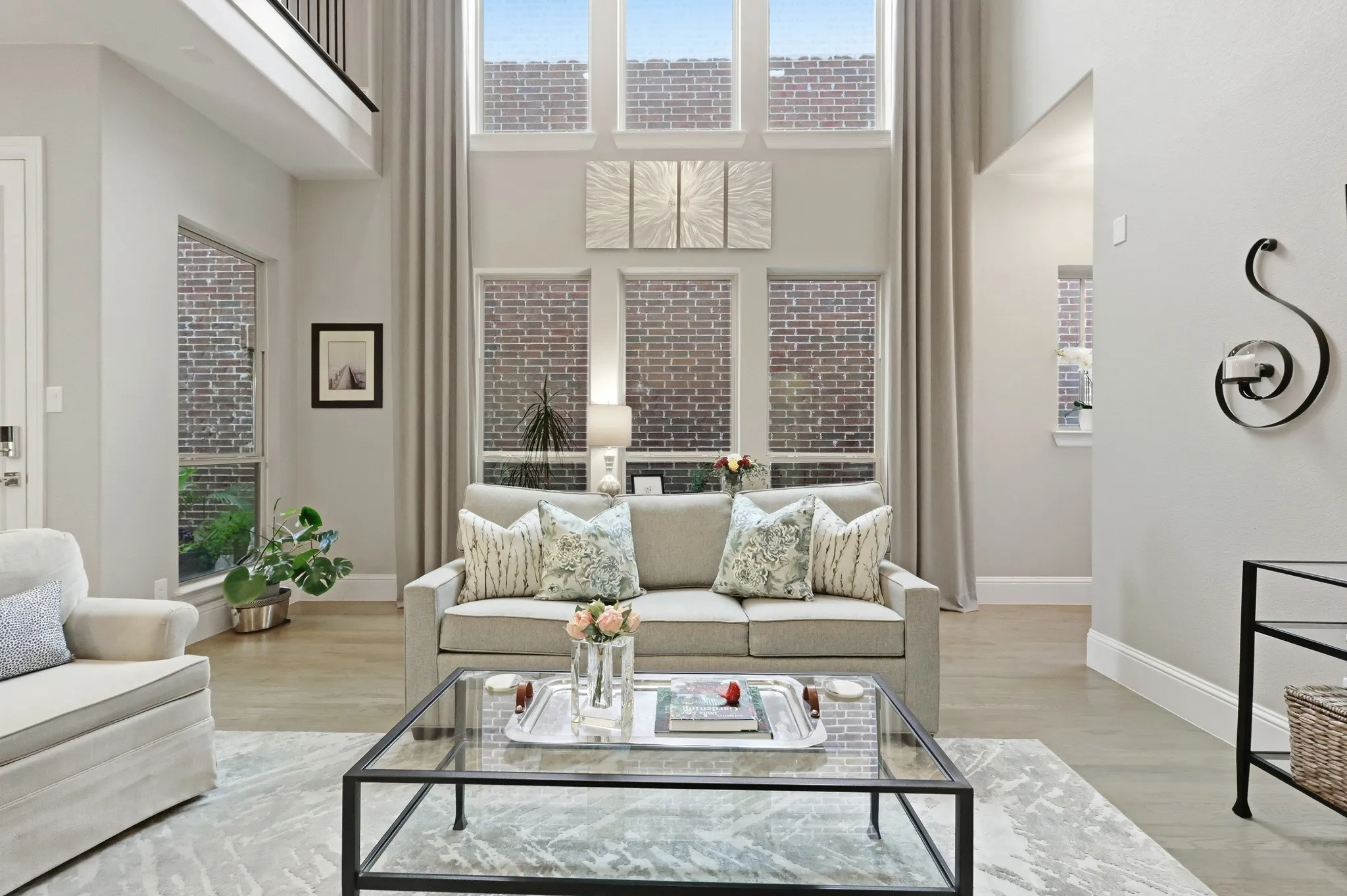 Single Family Residence For Sale in Denton County , 527 Sandy Lane, Flower Mound, Texas 75022, 3 Bedroom, 4 Bathroom, 2 Garage spaces, 2,500 Sqft, built in 2017, mls#21398830, Real Estate Agent in Flower Mound, Homes For Sale in Denton county, Homes For Sale in Flower Mound, Realtor in Flower Mound Texas, Real Estate Brokerage Independent Realty Texas, Luminita Cordes Realtor
