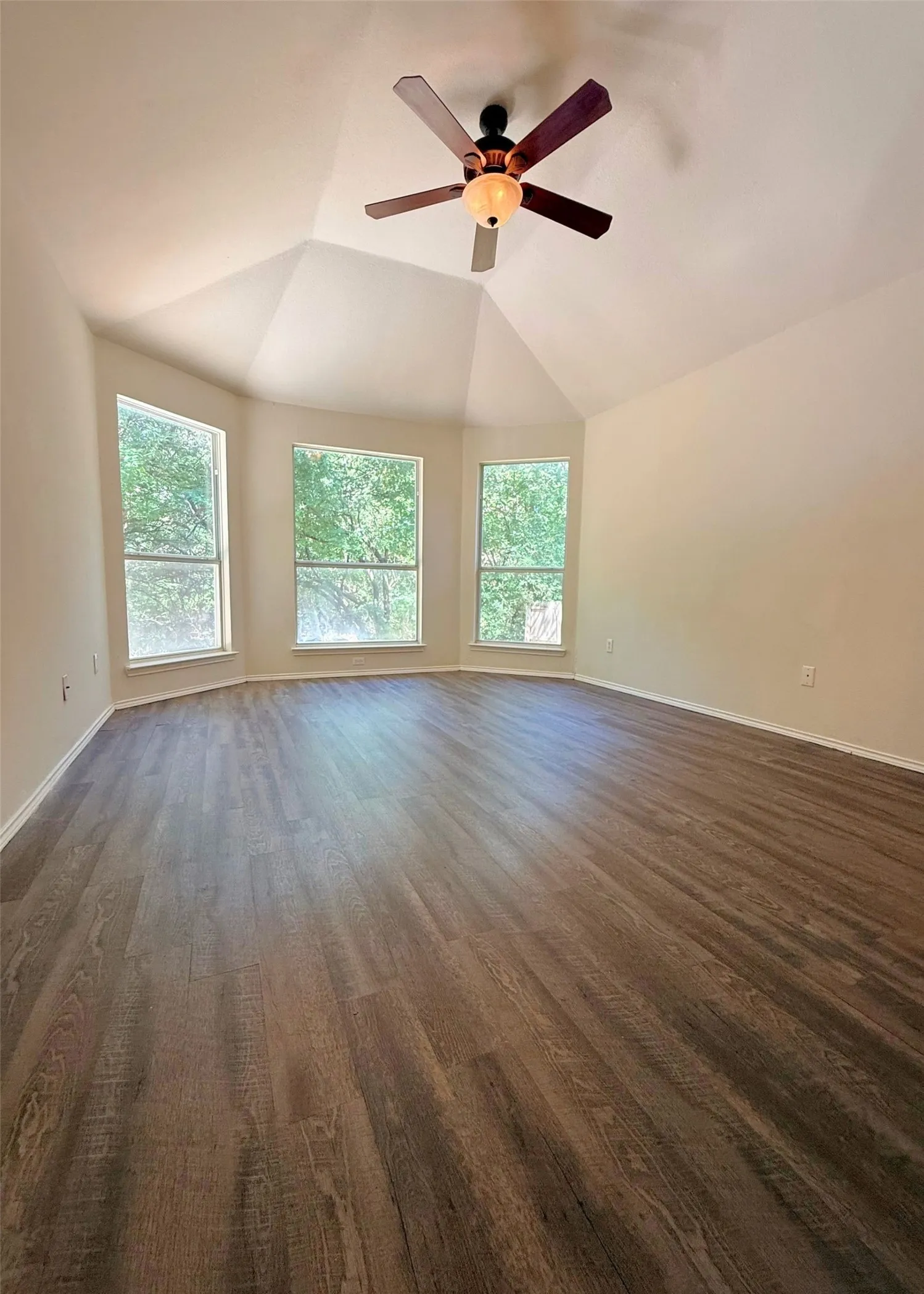 Single Family Residence For Rent in Collin County , 2924 Coventry Lane, Mc Kinney, Texas 75069, 3 Bedroom, 2 Bathroom, 2 Garage spaces, 1,746 Sqft, built in 1997, mls#21399486, Real Estate Agent in Mc Kinney, Homes For Rent in Collin county, Homes For Rent in Mc Kinney, Realtor in Mc Kinney Texas, Real Estate Brokerage Independent Realty Texas, Luminita Cordes Realtor